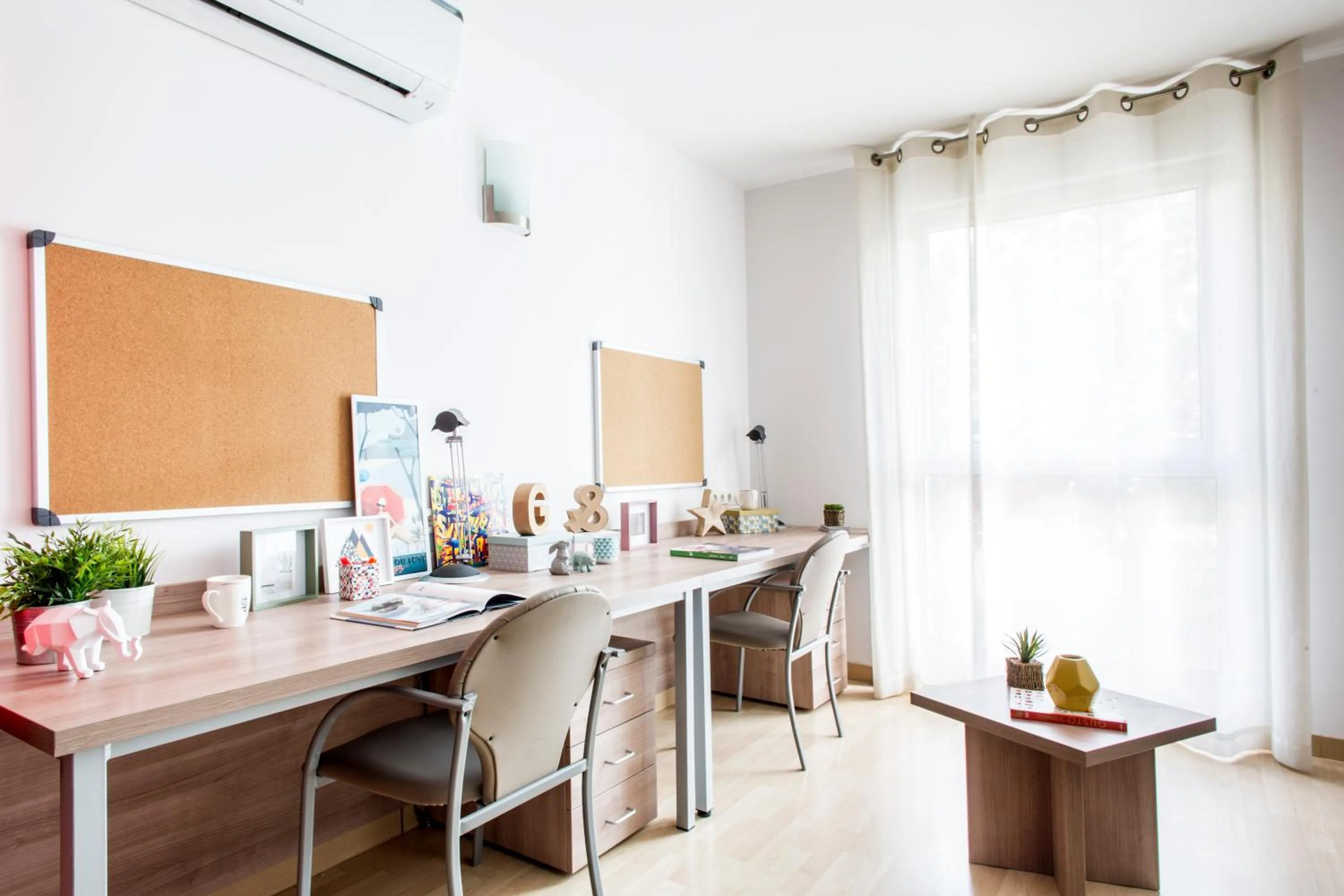 Business facilities in Alojamientos Universitarios Resa Hipatia