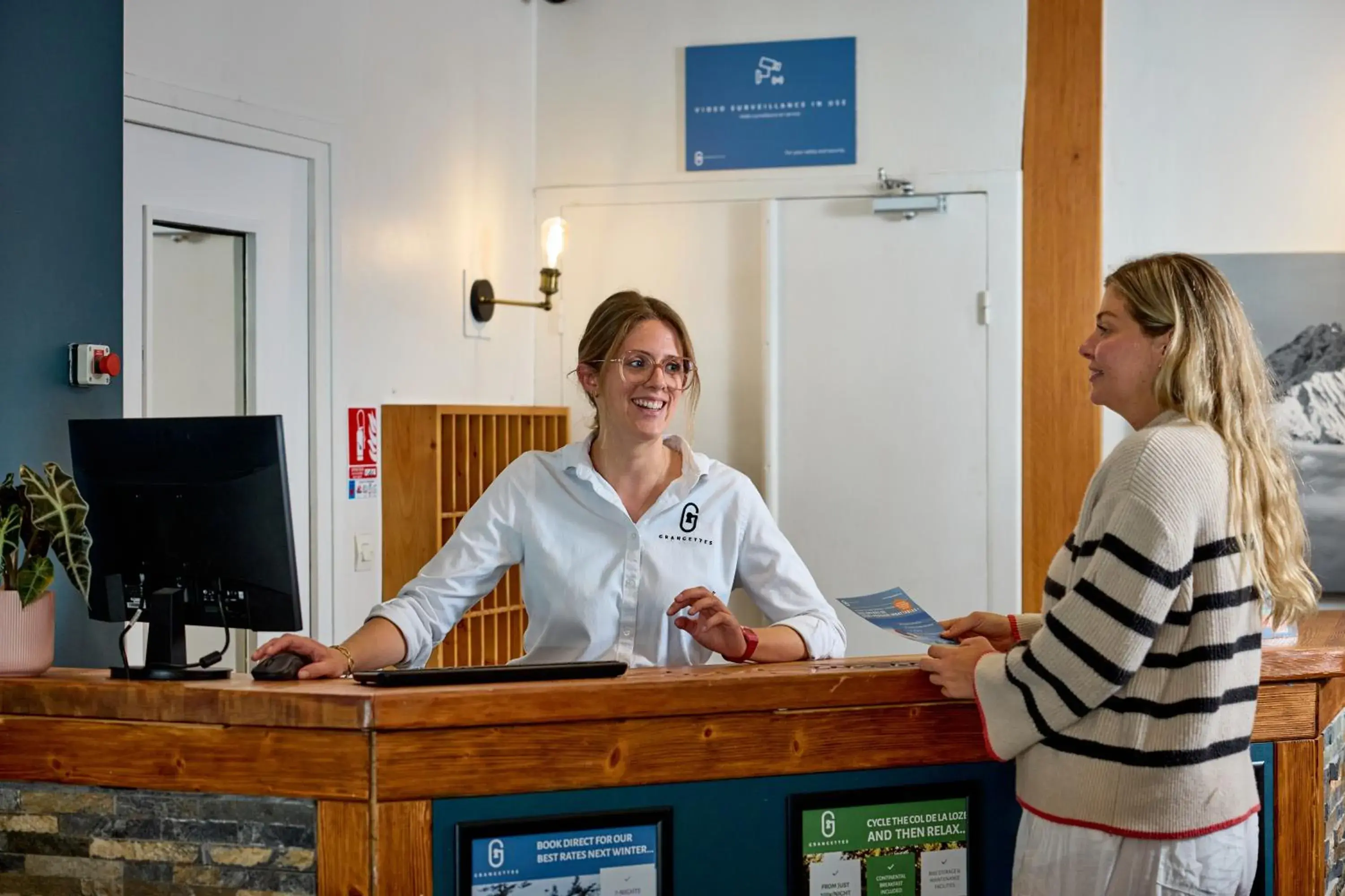 Hôtel Les Grangettes Hôtel Les Grangettes