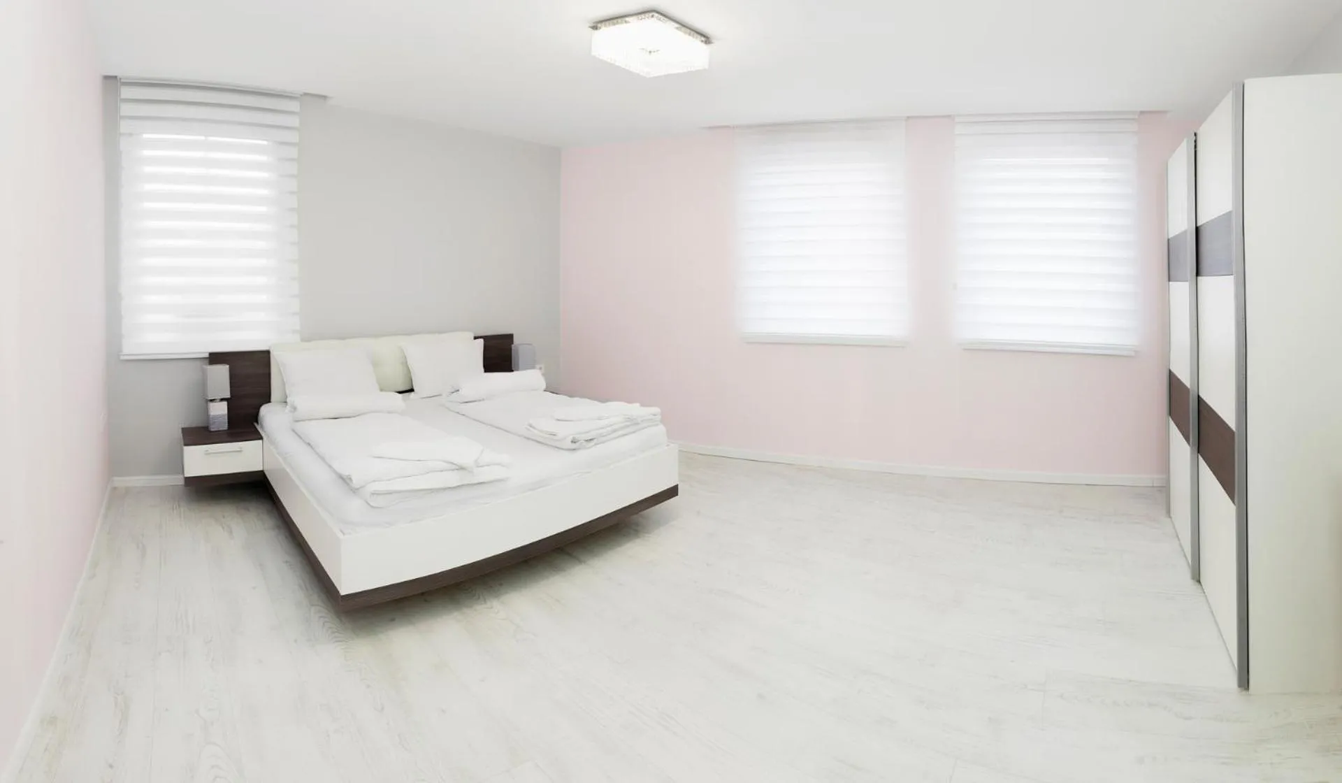Bed in Corso Lux Apartman