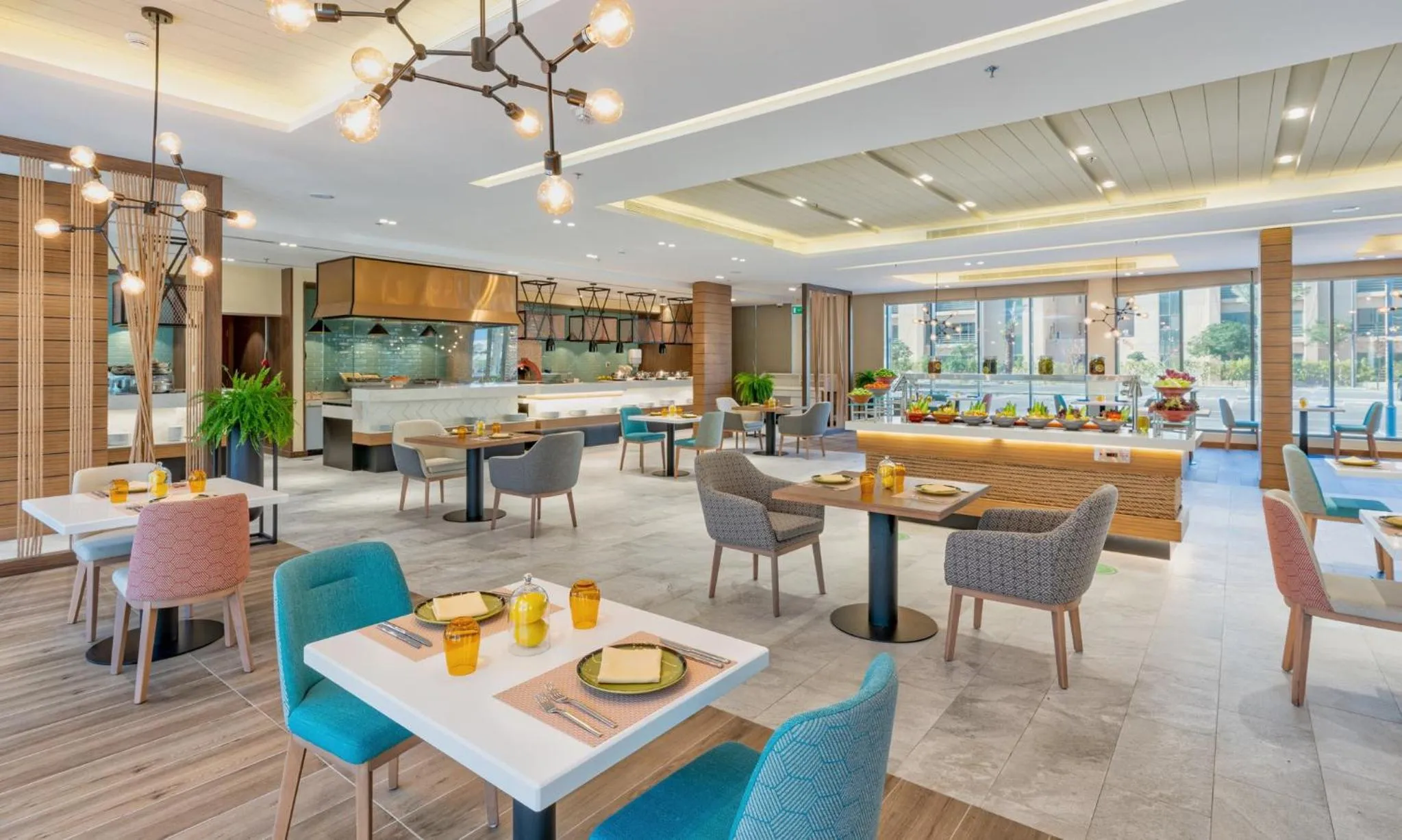 Restaurant/places to eat in Holiday Inn & Suites Al Jubail by IHG