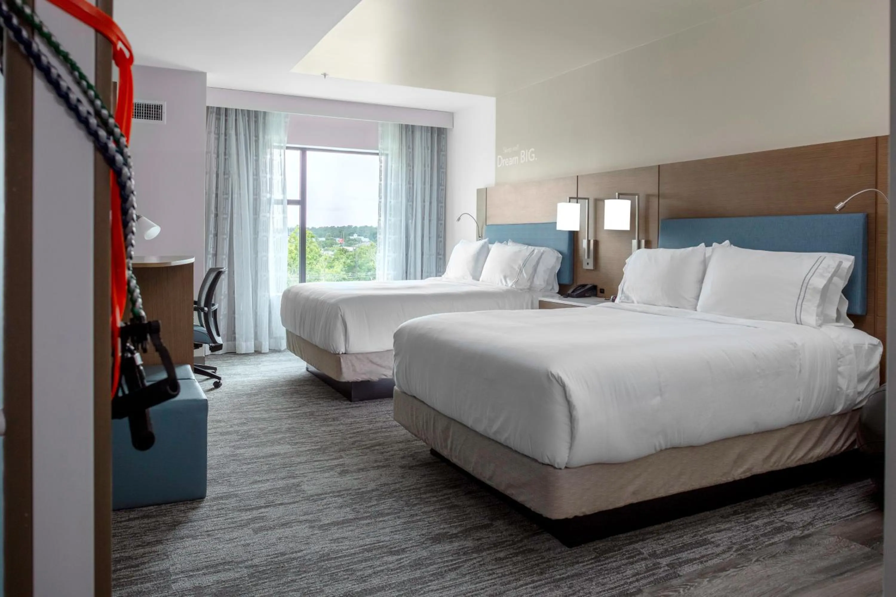 Photo of the whole room, Bed in EVEN Hotel Shenandoah - The Woodlands by IHG