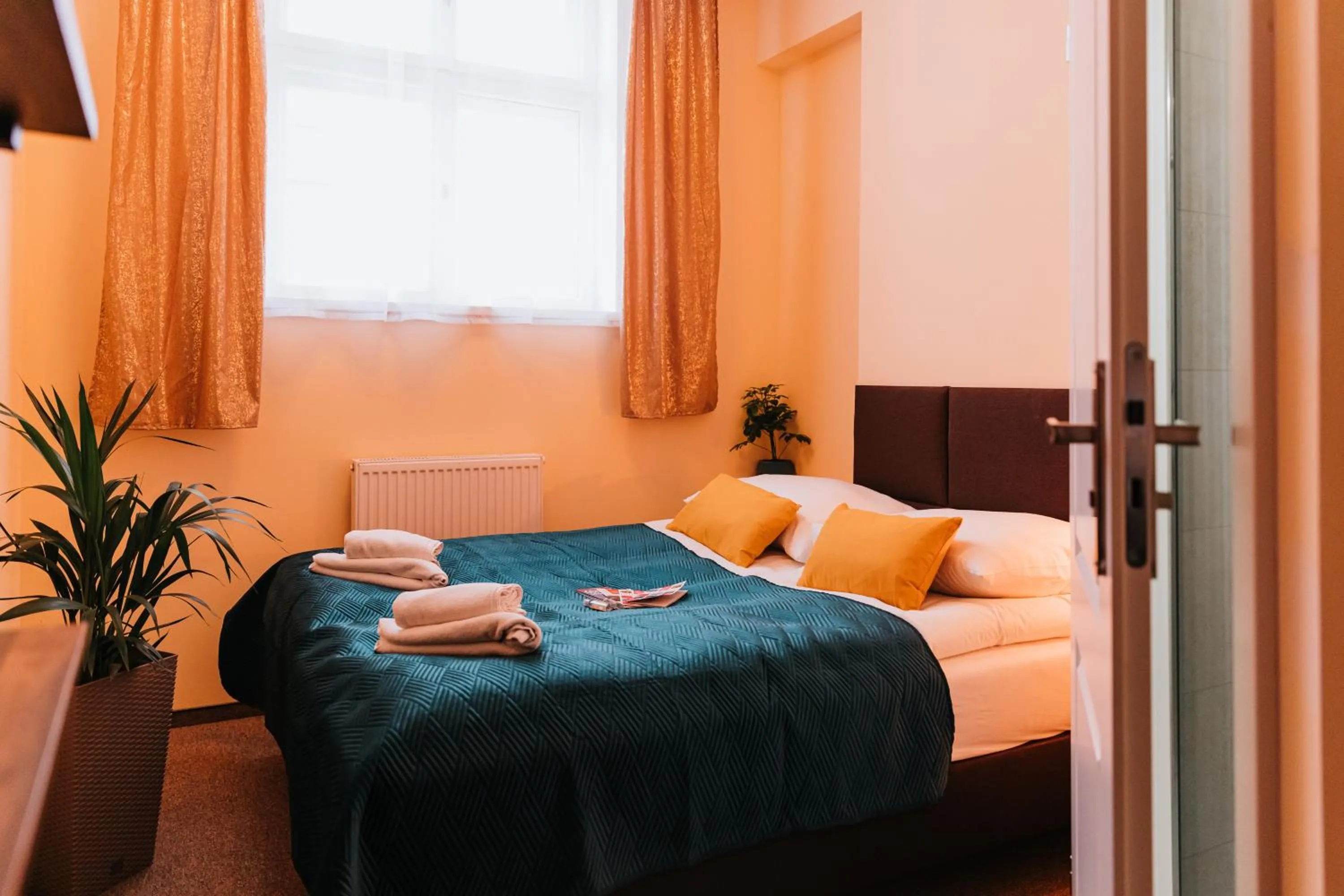 Photo of the whole room, Bed in Kamieniczka Palladium