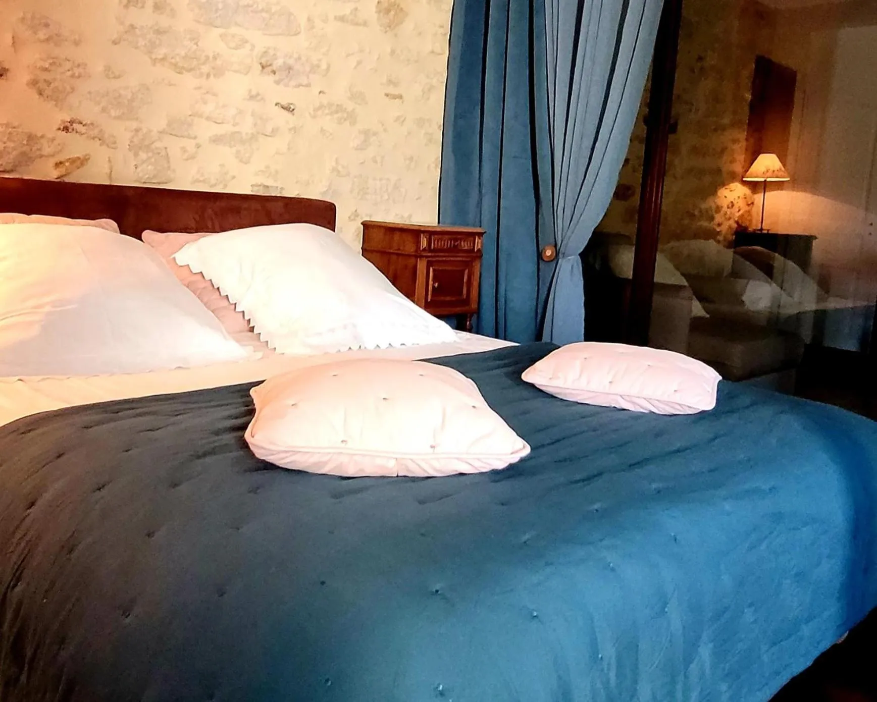 Bed in Mas La Pomarede