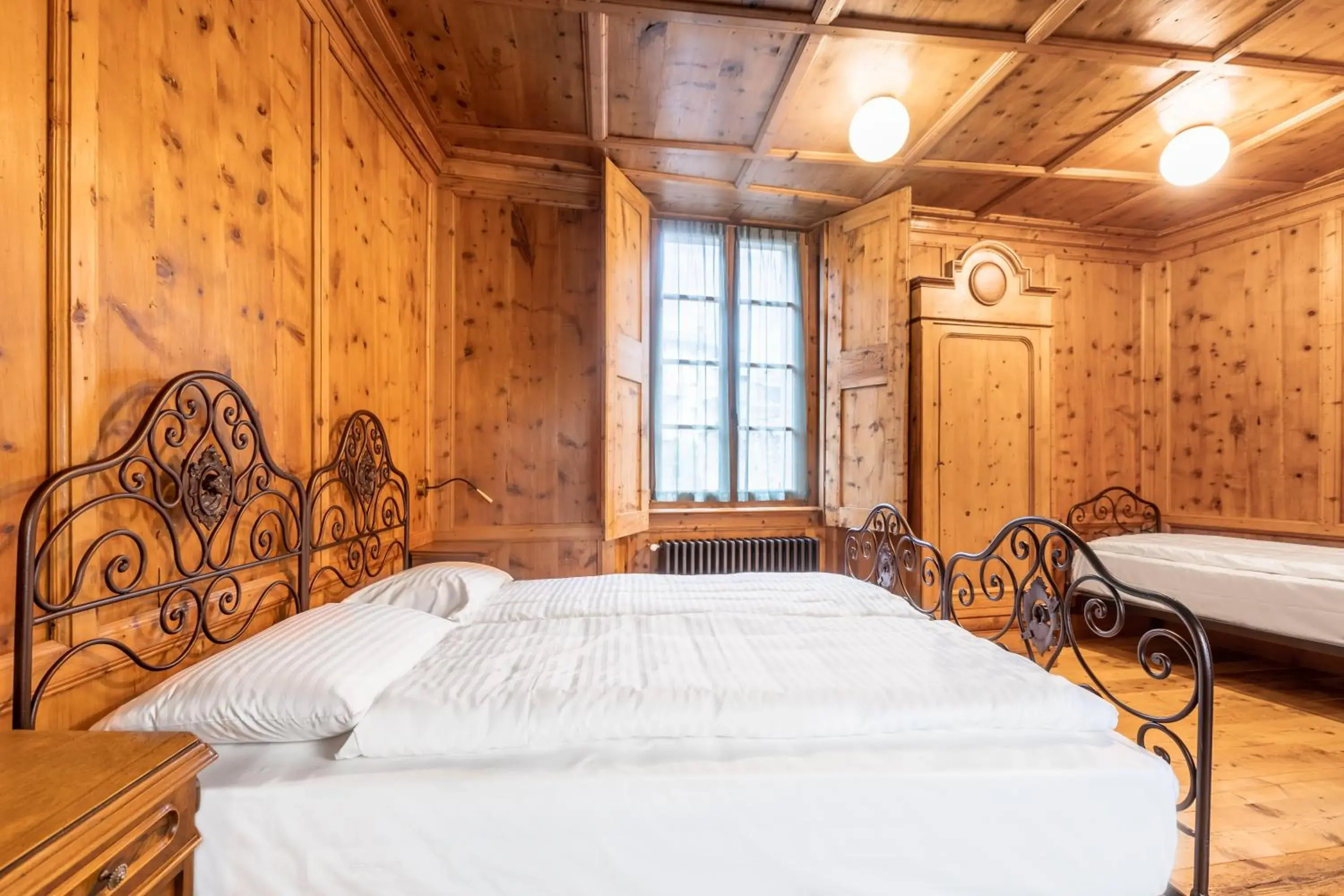 Bed in Curt di Clement Eco Mobility Hotel Bed in Curt di Clement Eco Mobility Hotel