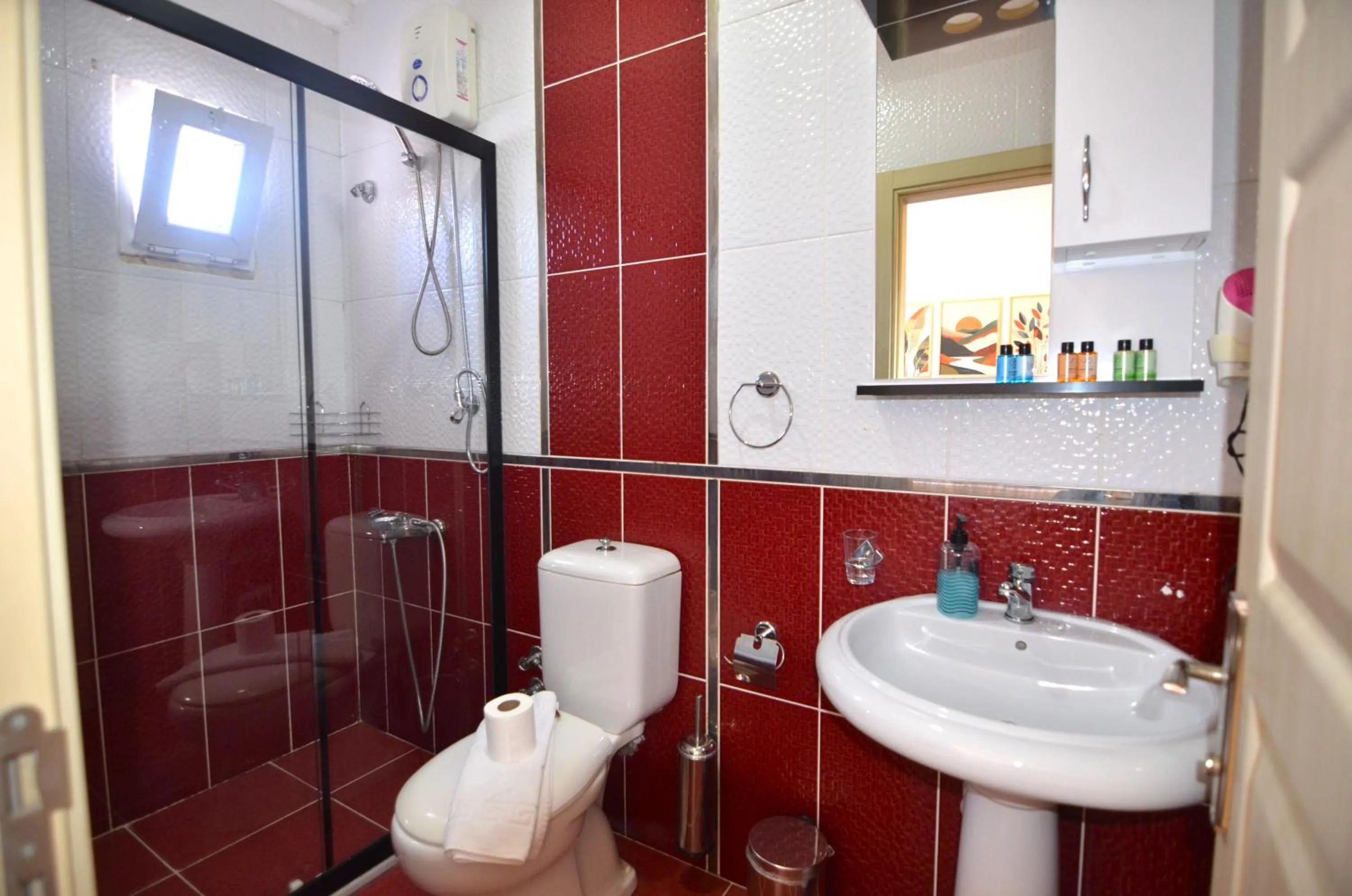 Shower in Mykonut Apart Hotel