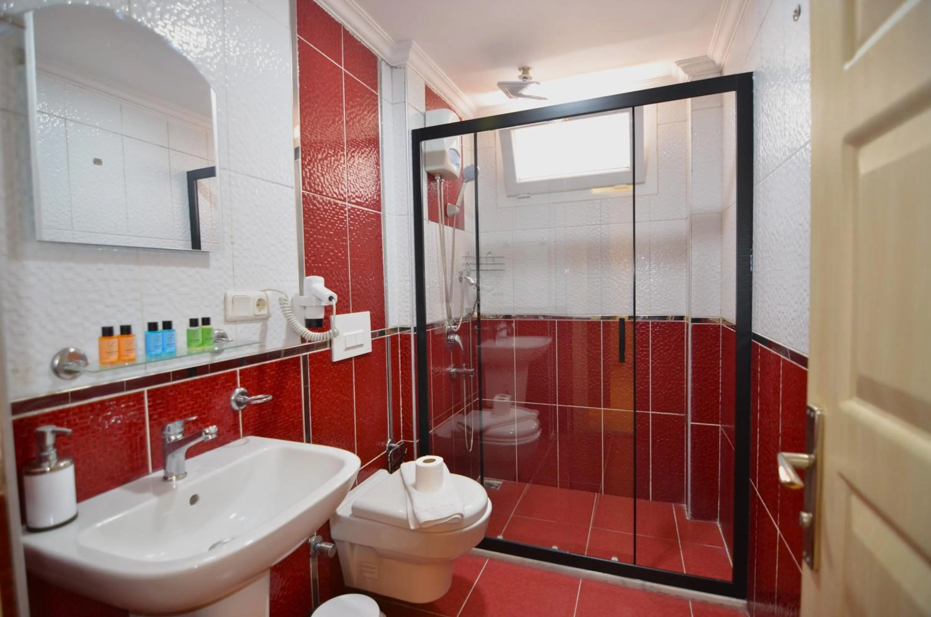 Shower in Mykonut Apart Hotel