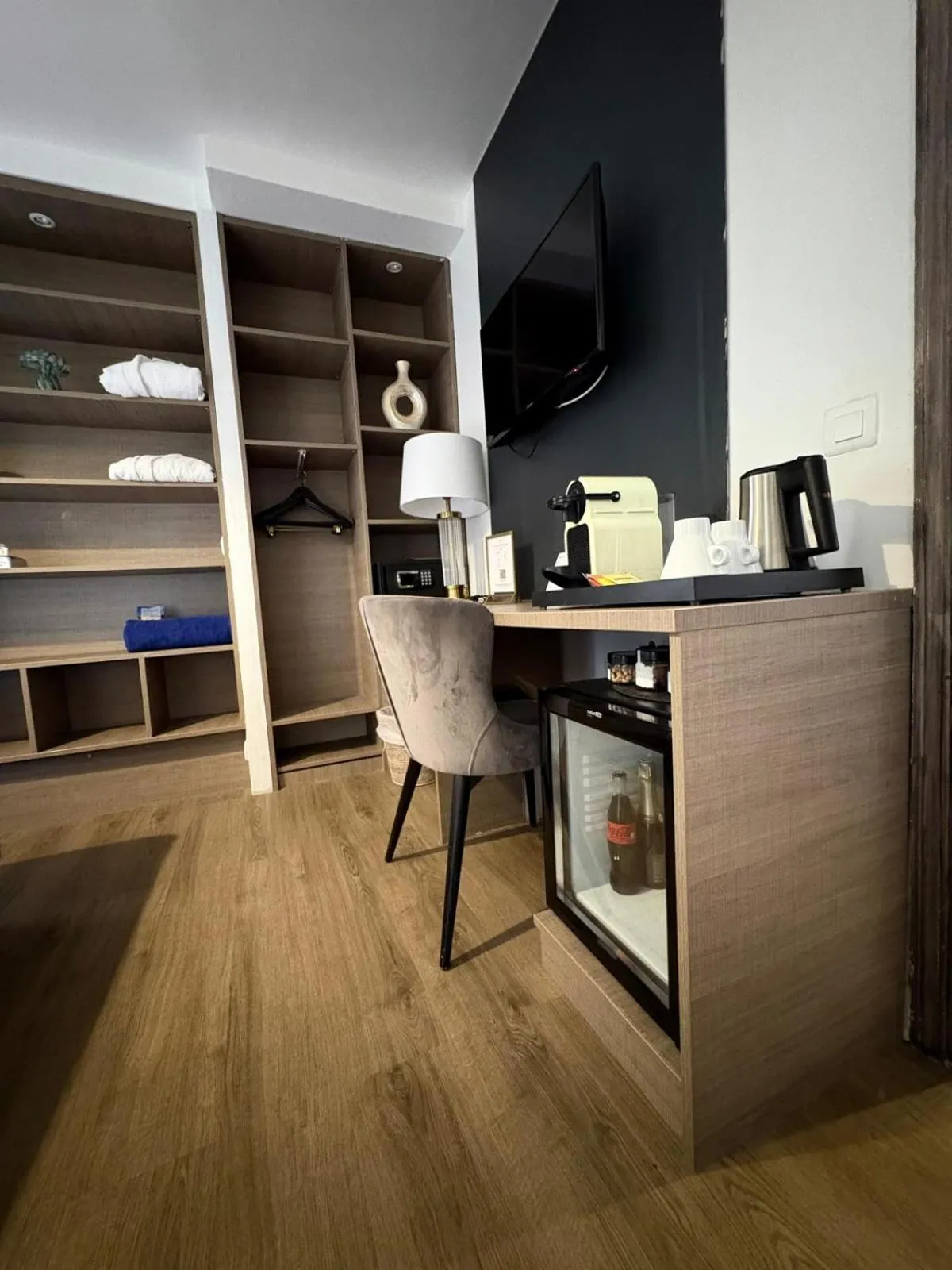 Coffee/tea facilities in La Villa Dune, Hôtel & Spa