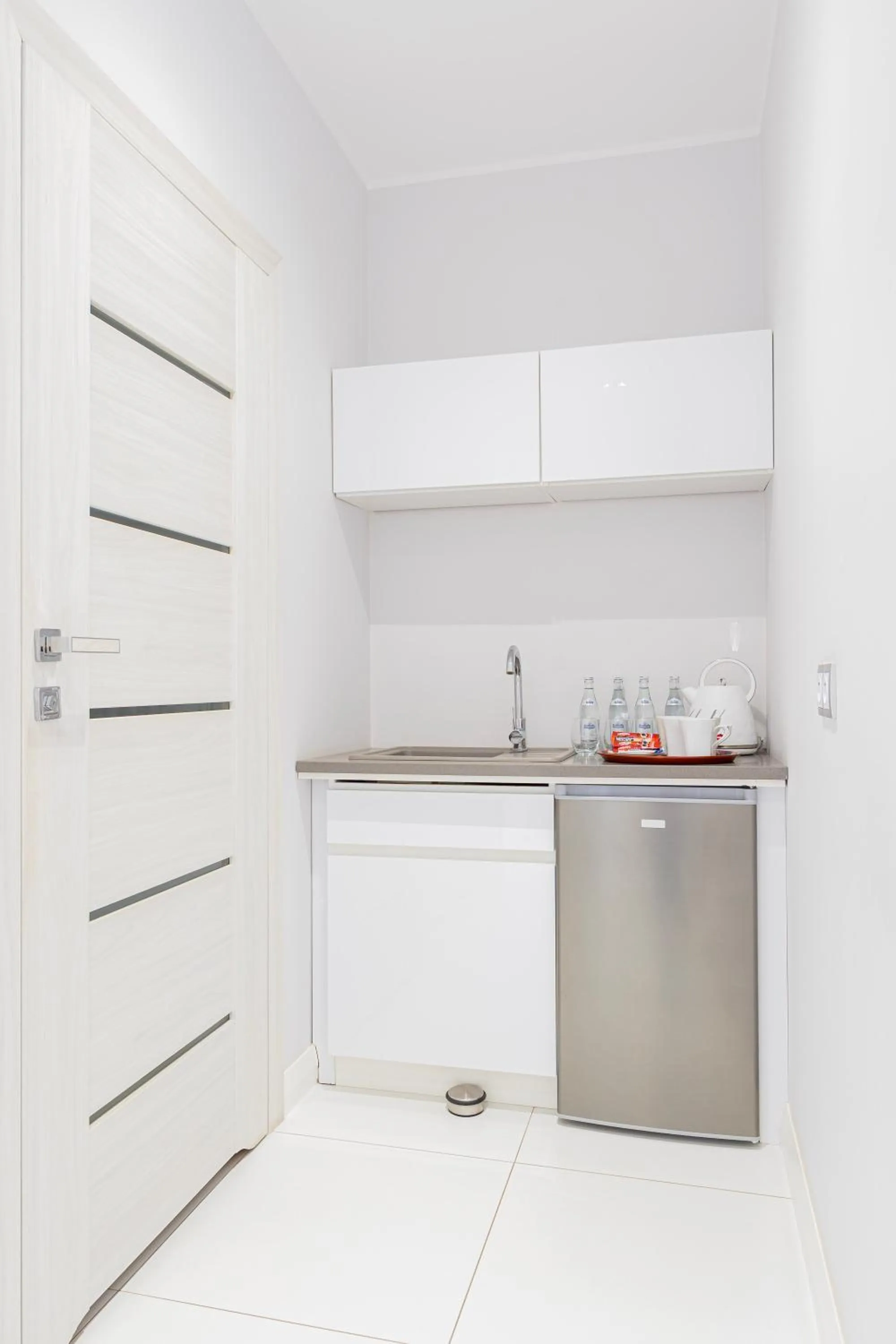 Kitchen or kitchenette in Kamienica Pod Neptunem - Rynek Puck - Śniadanie w cenie - 200m do Molo