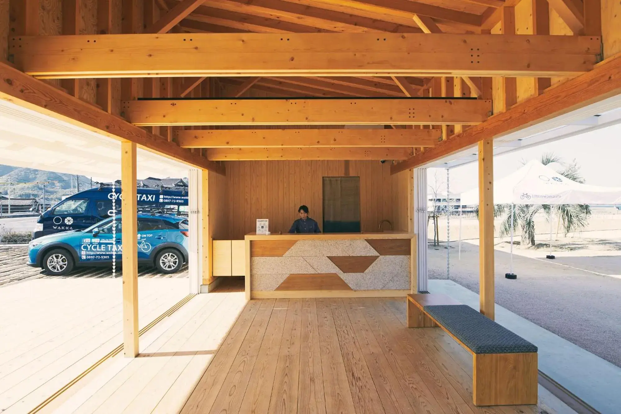 Facade/entrance in WAKKA Facade/entrance in WAKKA