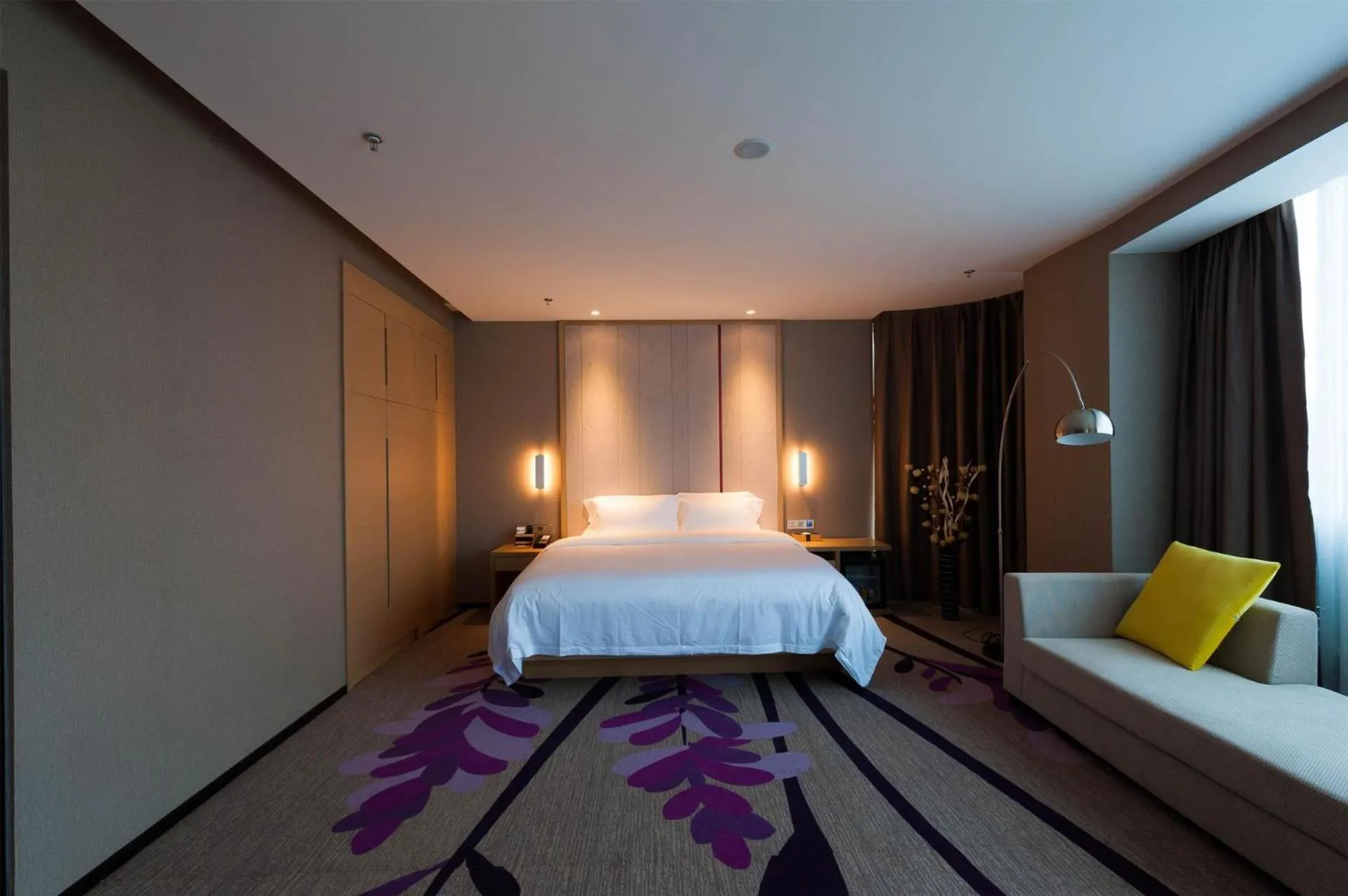 Bed in Lavande Hotel Langzhong Railway Station And International Trade City