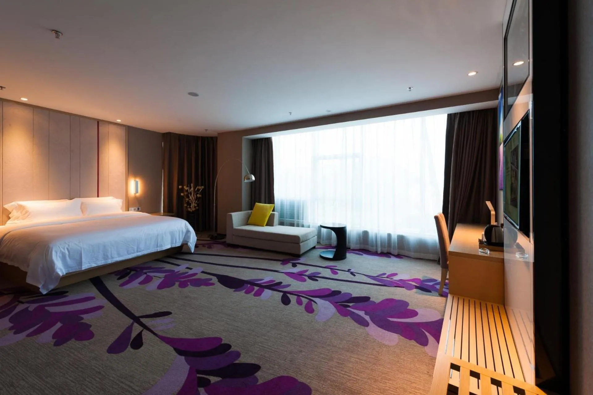 Bed in Lavande Hotel Langzhong Railway Station And International Trade City