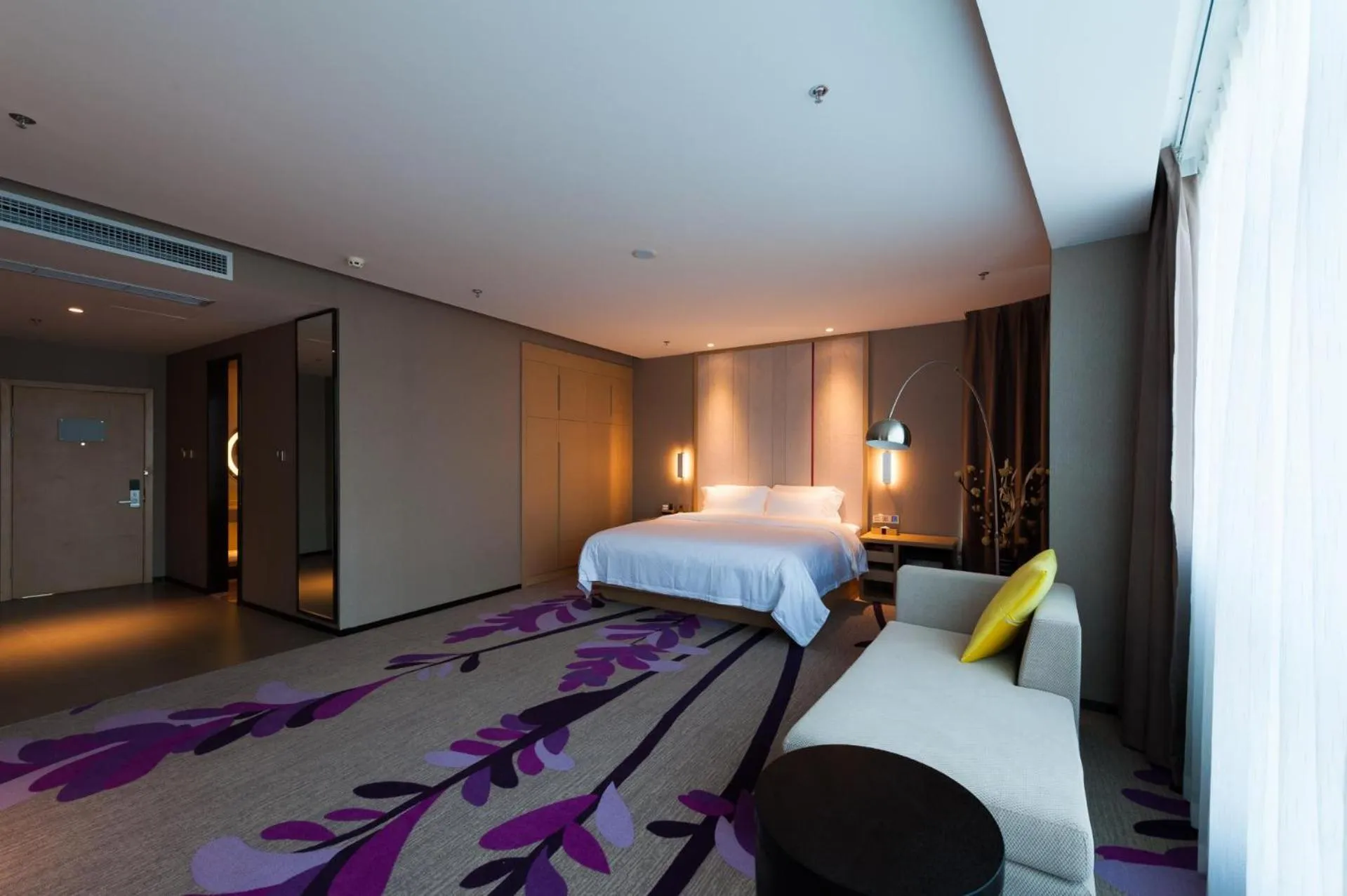 Bed in Lavande Hotel Langzhong Railway Station And International Trade City