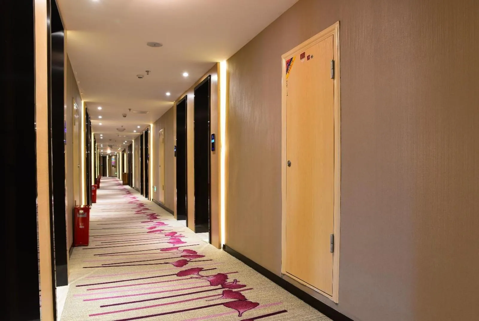 Lavande Hotel Chongqing Yongchuan Leheledou Wanda