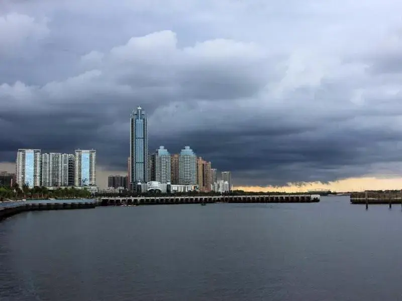 Lavande Hotel ZhanJiang HaiBin Avenue Jiangnanshijia Lavande Hotel ZhanJiang HaiBin Avenue Jiangnanshijia