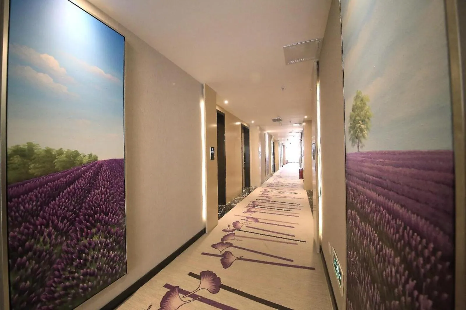 Lavande Hotel Heyuan Zijin