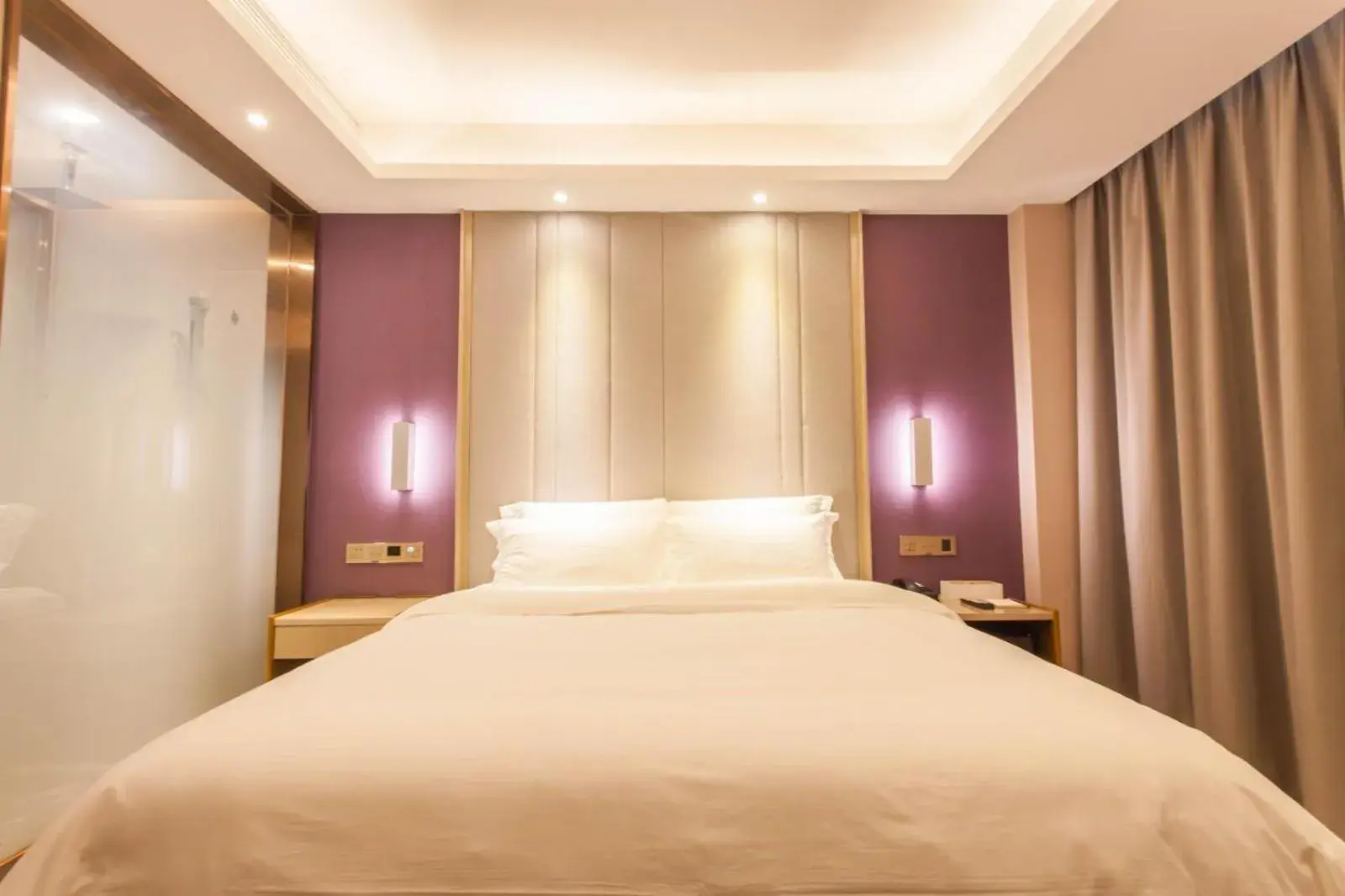 Bed in Lavande Hotel Puning International Commodity Mall Bed in Lavande Hotel Puning International Commodity Mall