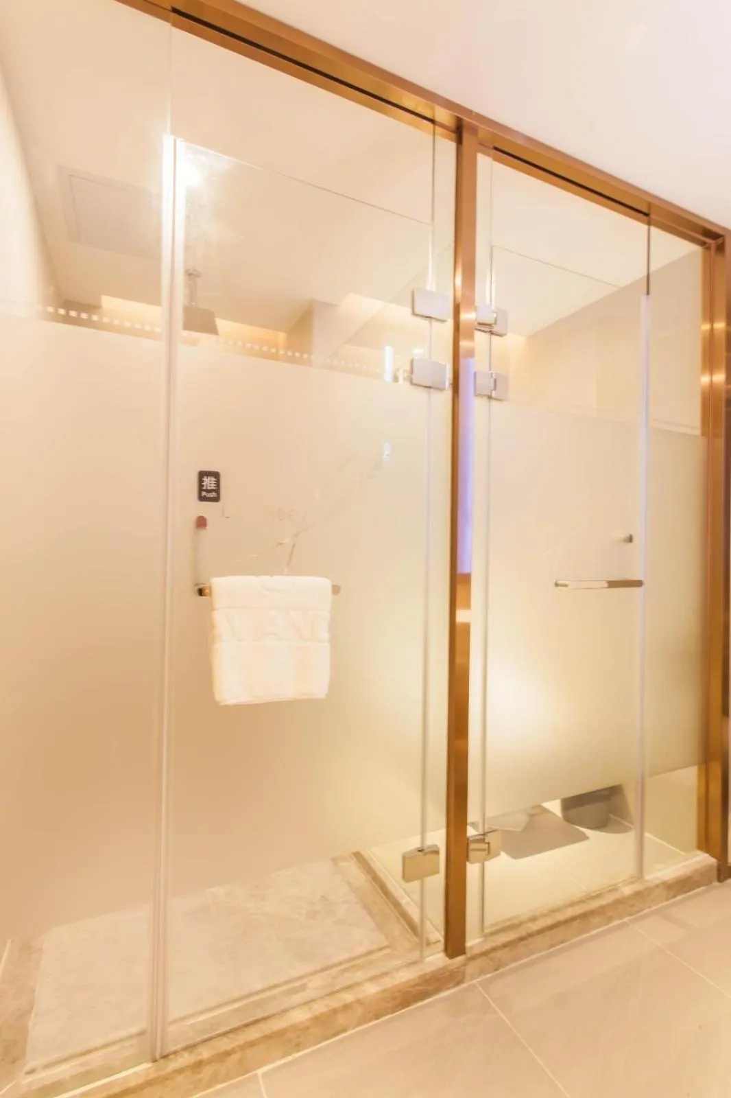 Lavande Hotel Puning International Commodity Mall