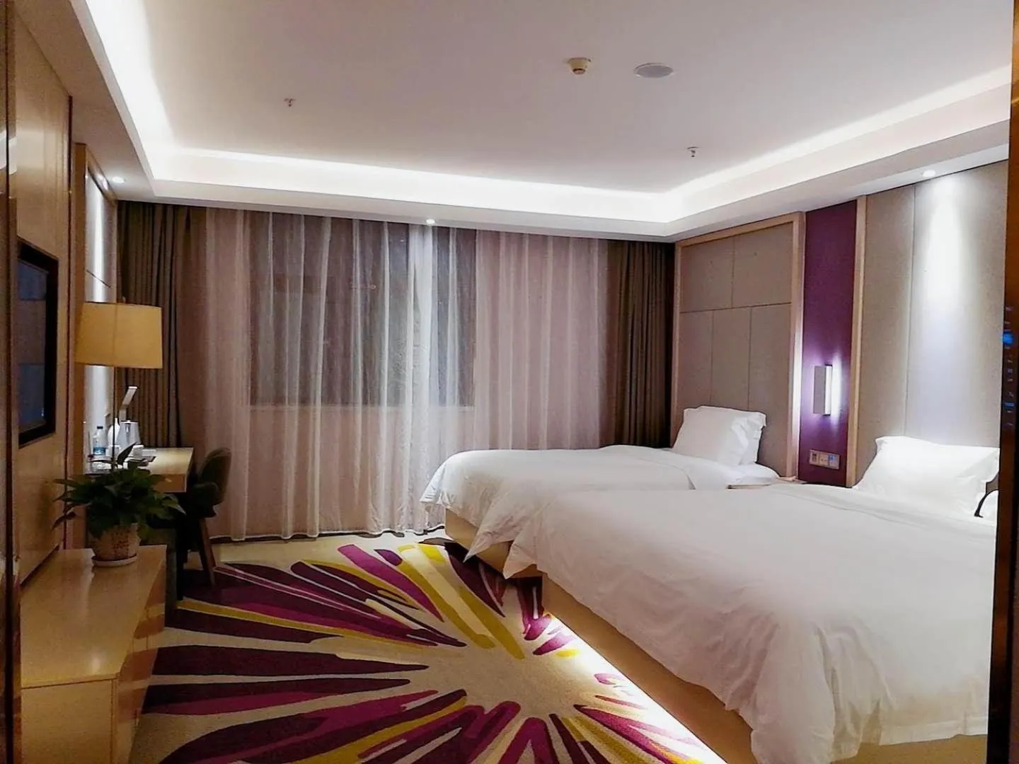 Bed in Lavande Hotel Changji Changning Road