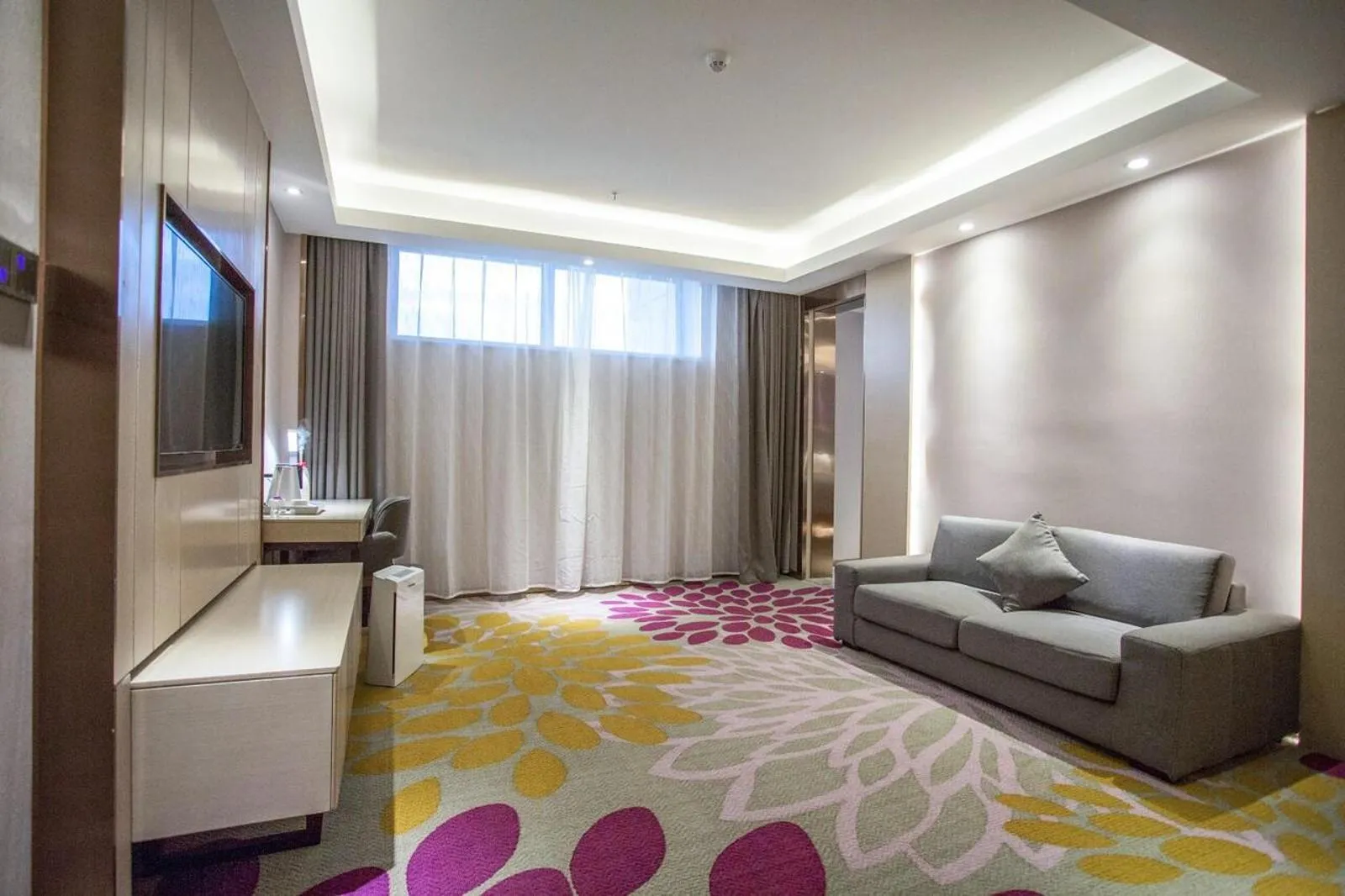 Bed in Lavande Hotel Changji Changning Road