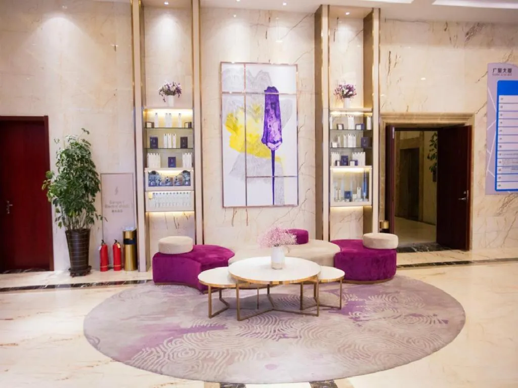 Lavande Hotel Korla city government swan lake