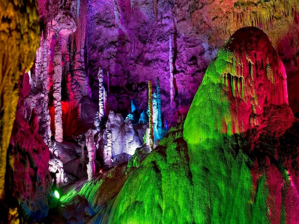 Lavande Hotel Bazhong Fortune Center