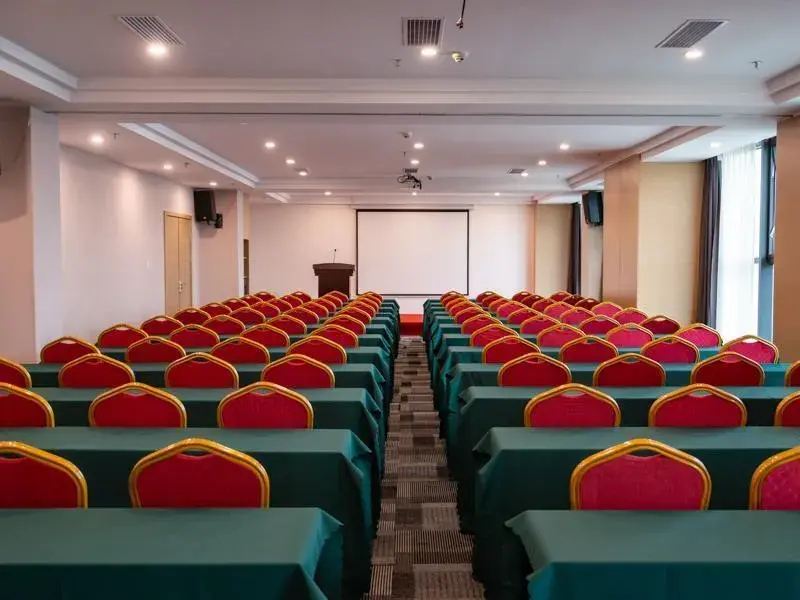 Lavande Hotel Bazhong Fortune Center Lavande Hotel Bazhong Fortune Center