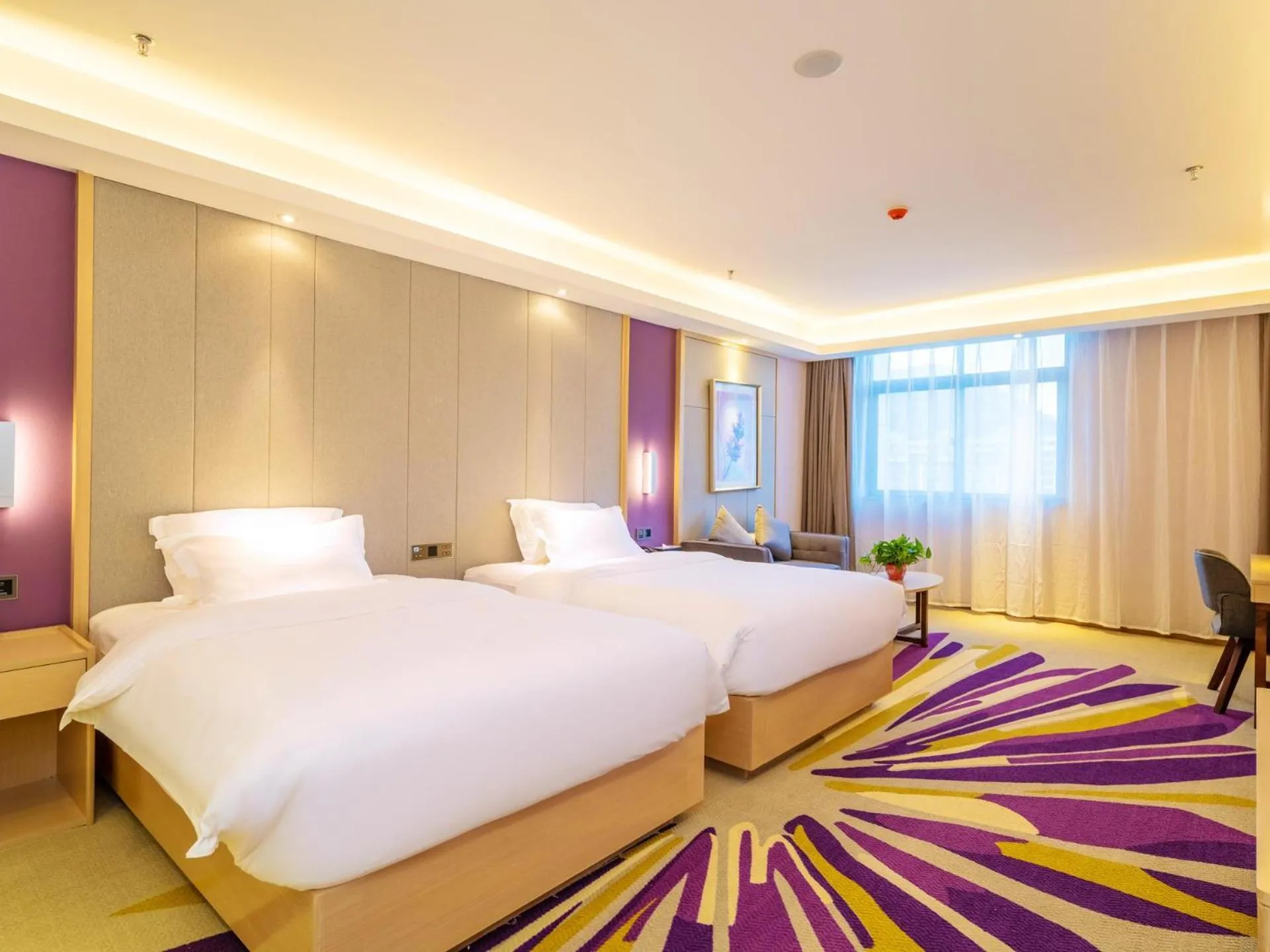 Lavande Hotel Anshun West High-speed Rrailway Station