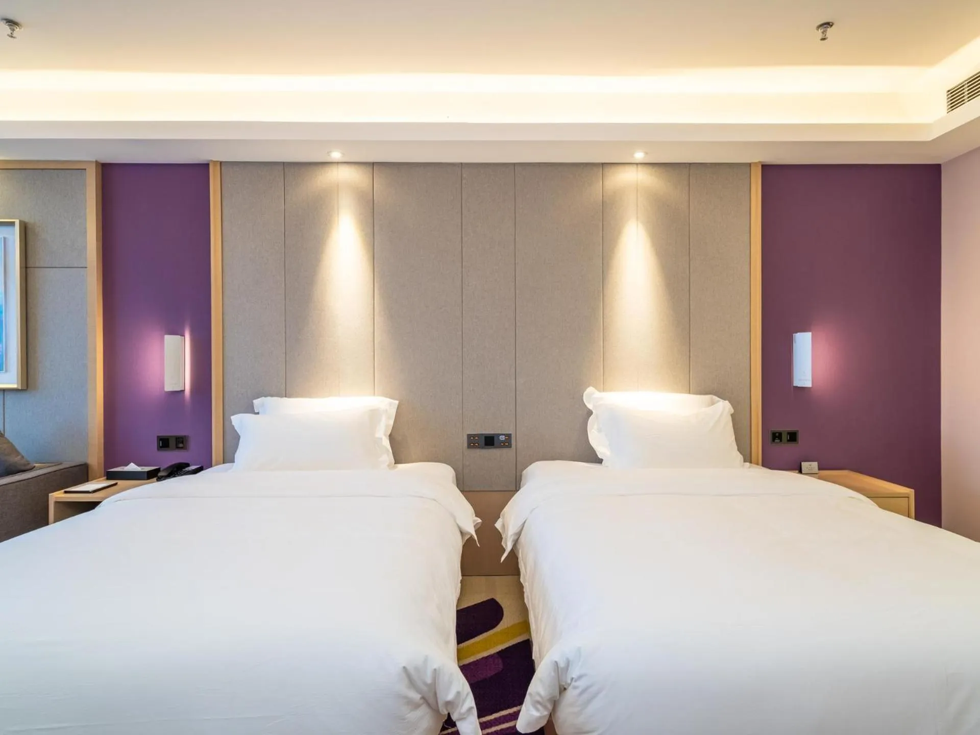 Lavande Hotel Anshun West High-speed Rrailway Station