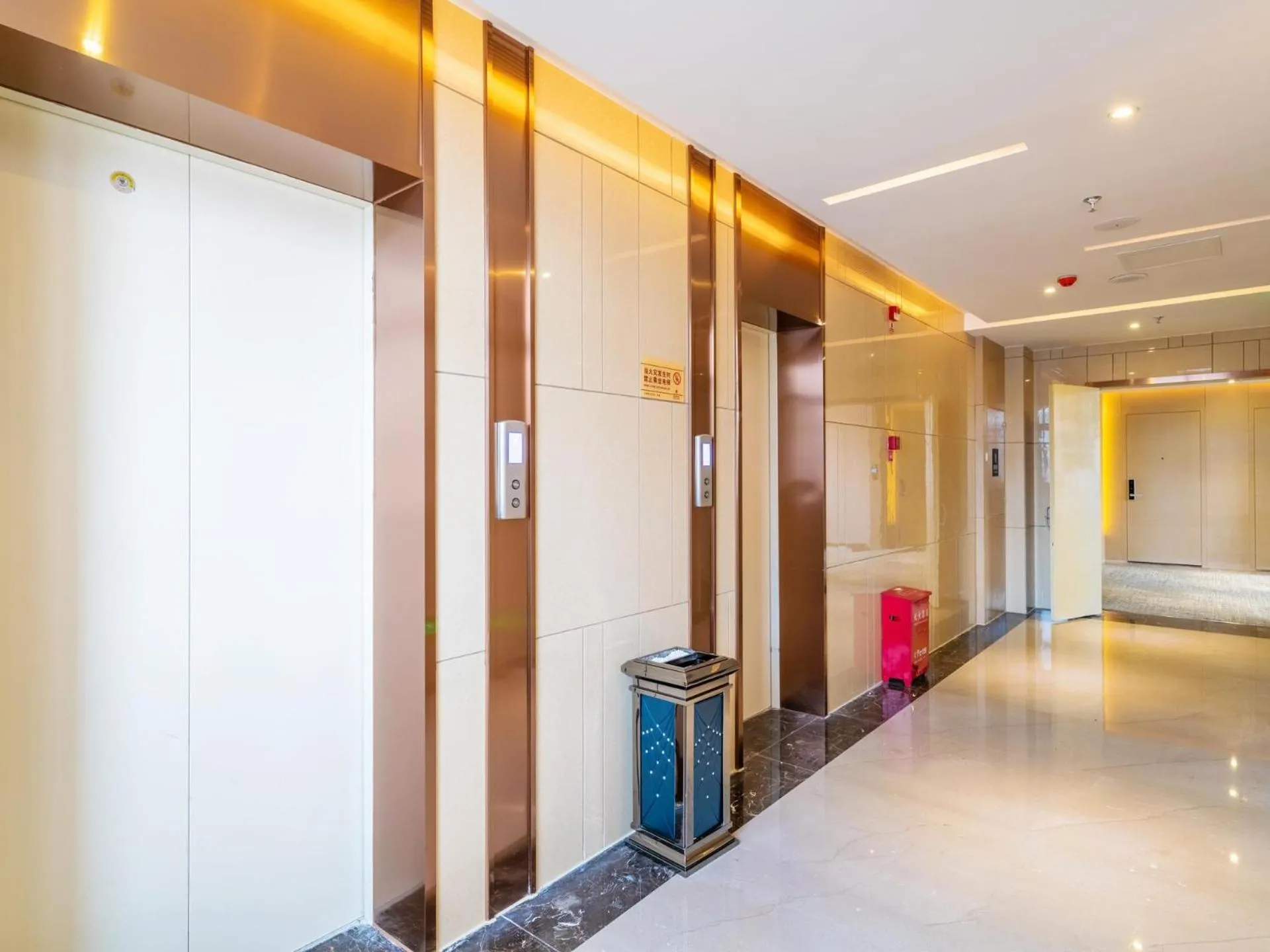 Lavande Hotel Anshun West High-speed Rrailway Station