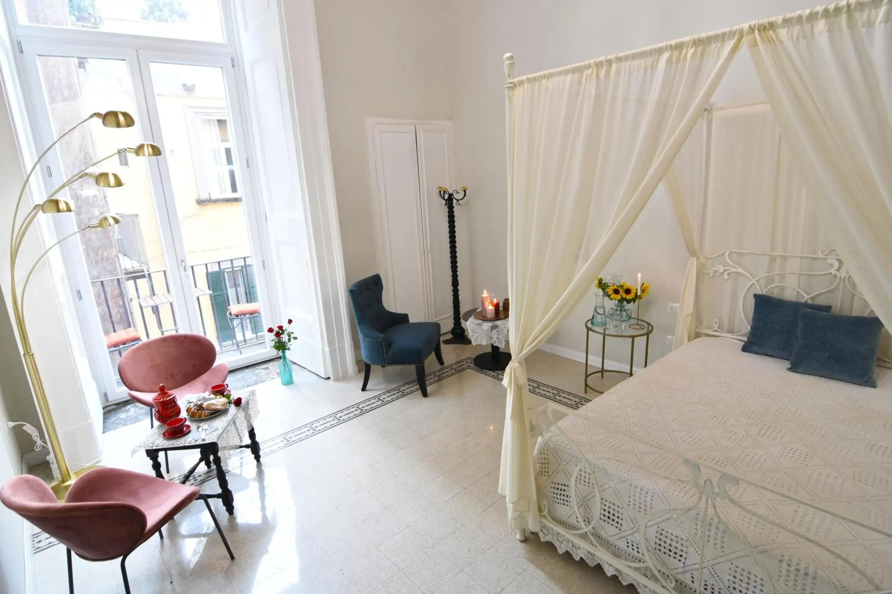 Bed in Palà Suites Bed in Palà Suites