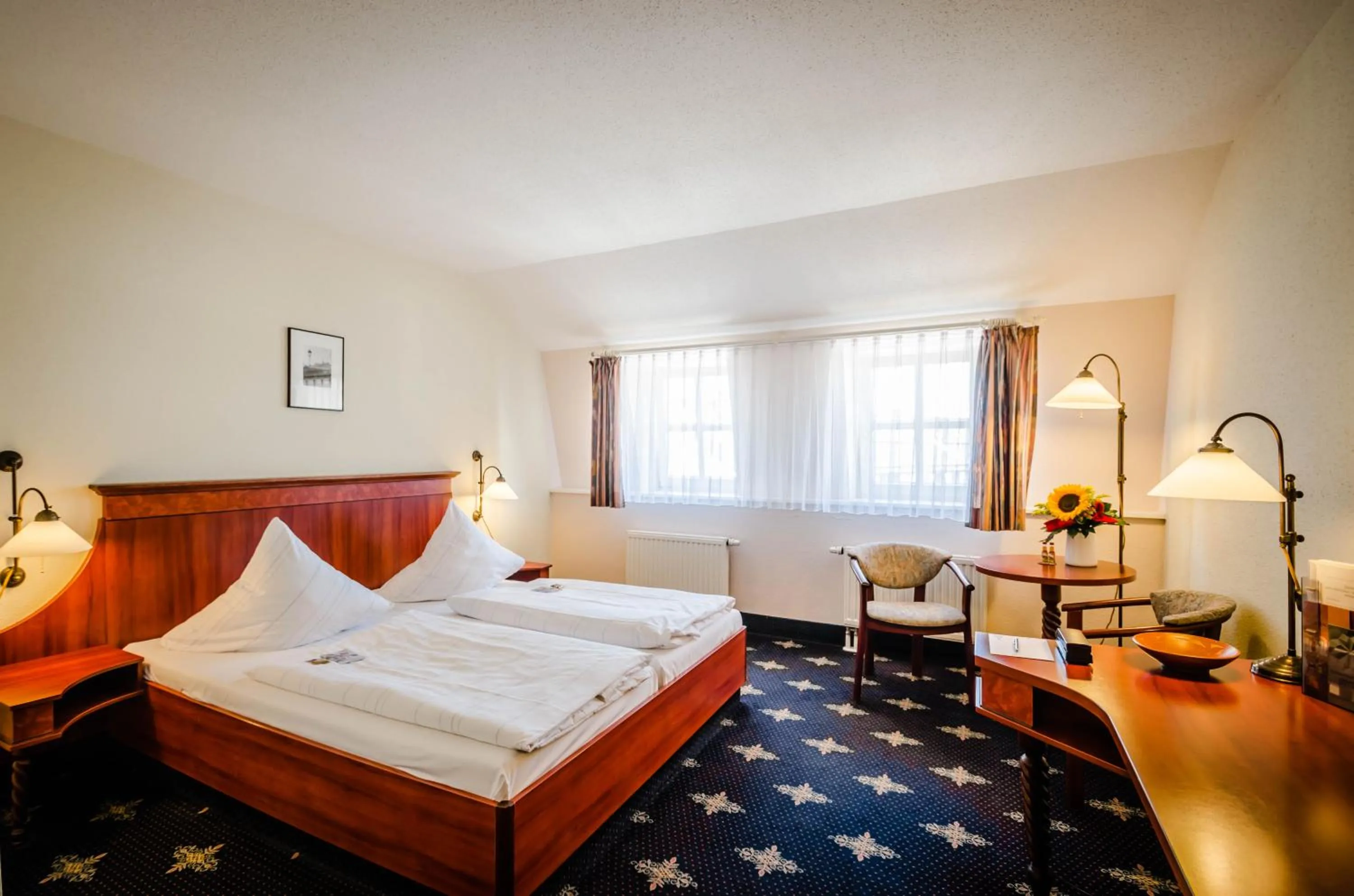 Day, Bed in Hotel Wilder Mann Annaberg-Buchholz