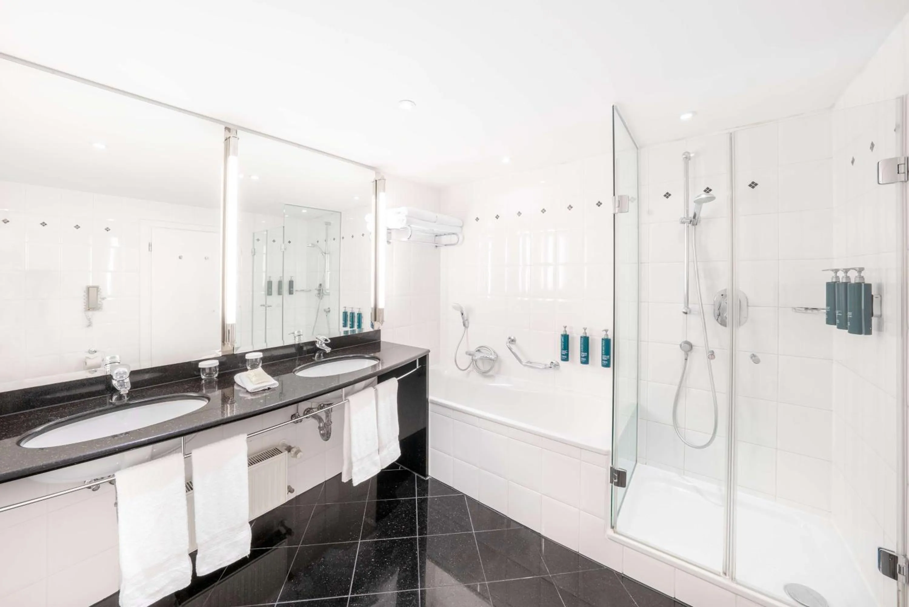 Shower in Hilton Berlin