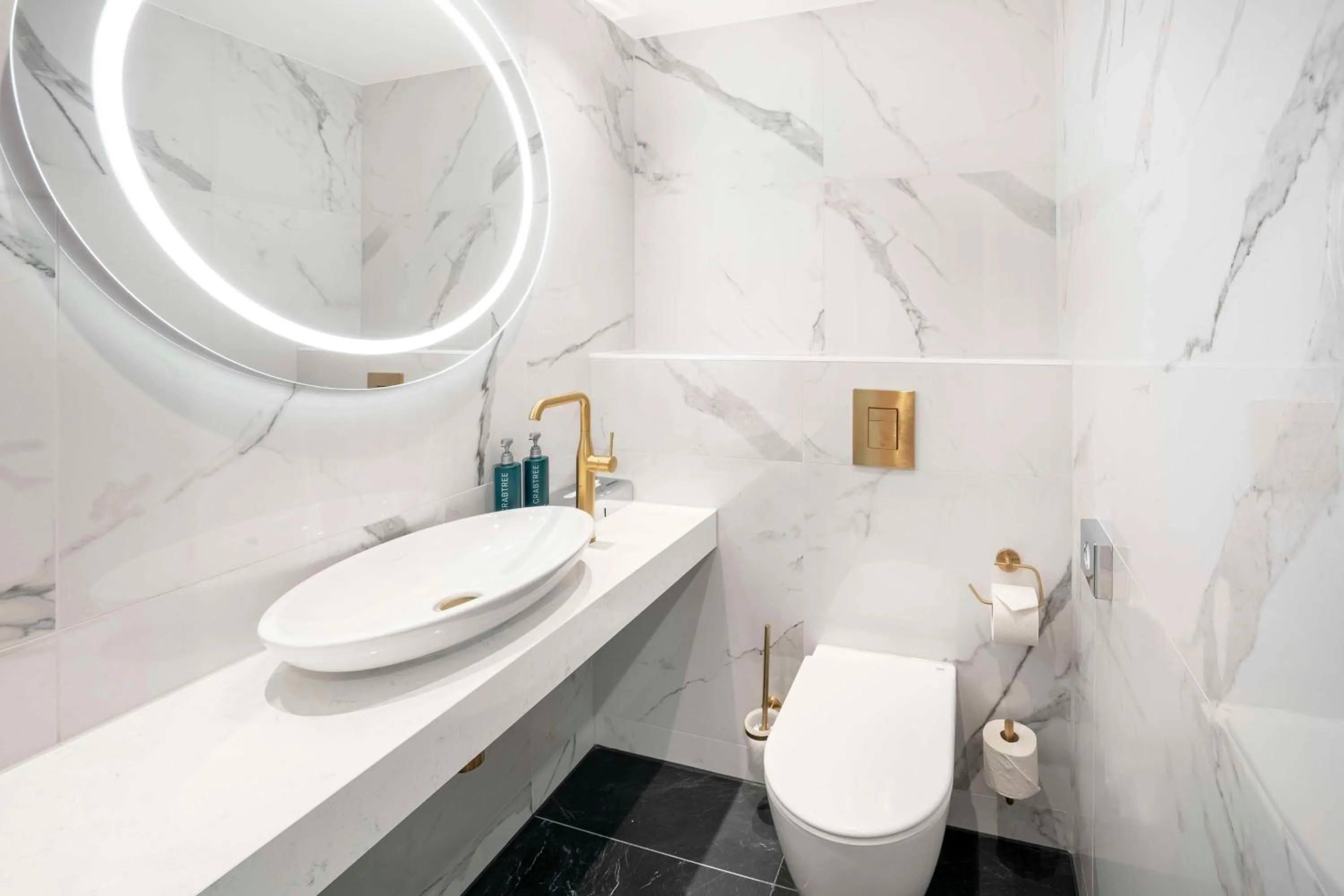 Bathroom in Hilton Berlin