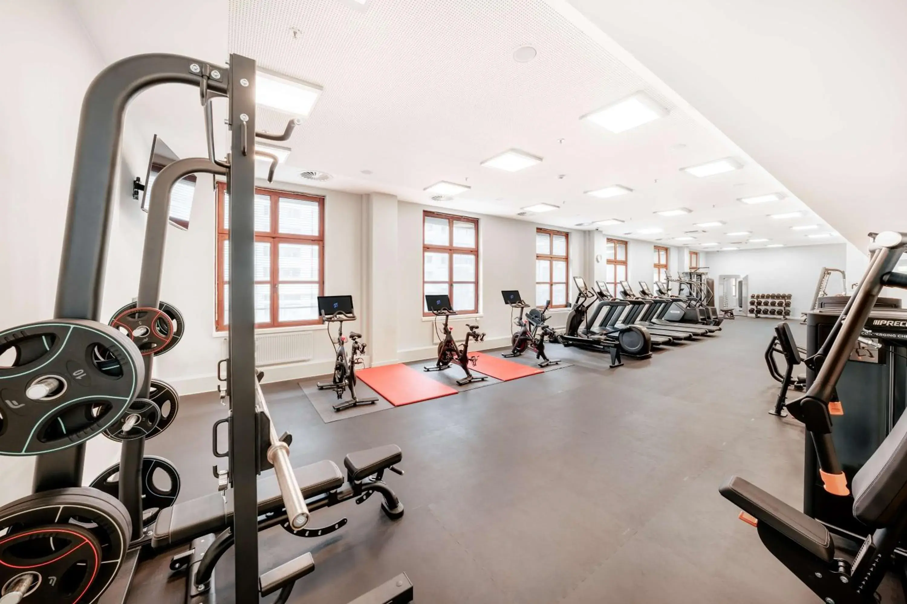Fitness centre/facilities in Hilton Berlin Fitness centre/facilities in Hilton Berlin