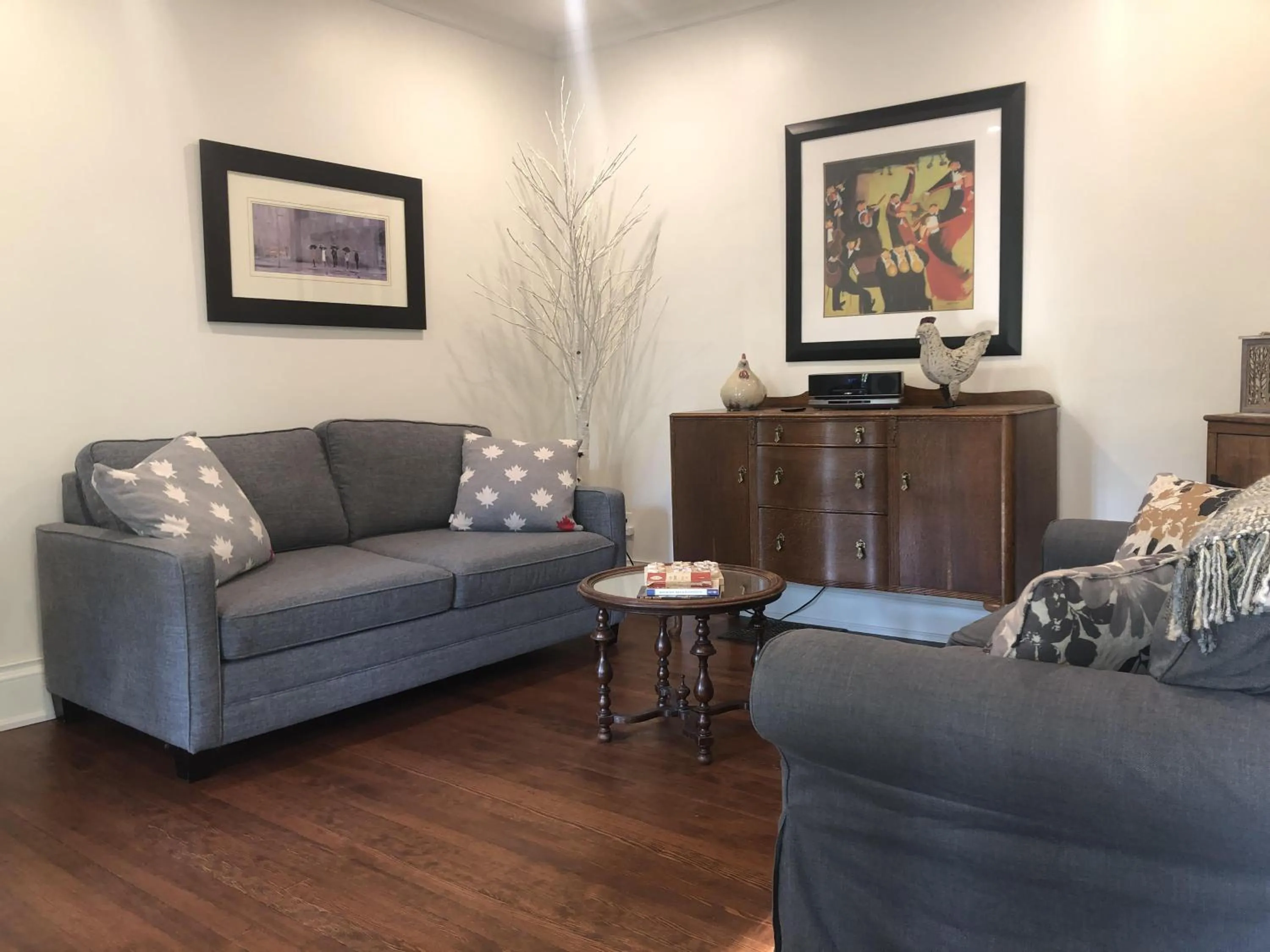 Living room in Harrogate House Inn