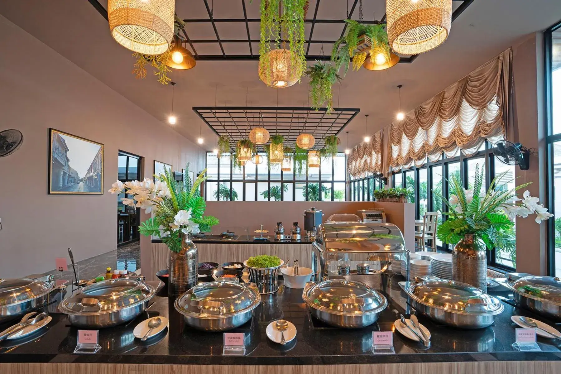 Restaurant/places to eat in Gold Chariot Pool Villa, Phuket - SHA Plus Certified Restaurant/places to eat in Gold Chariot Pool Villa, Phuket - SHA Plus Certified