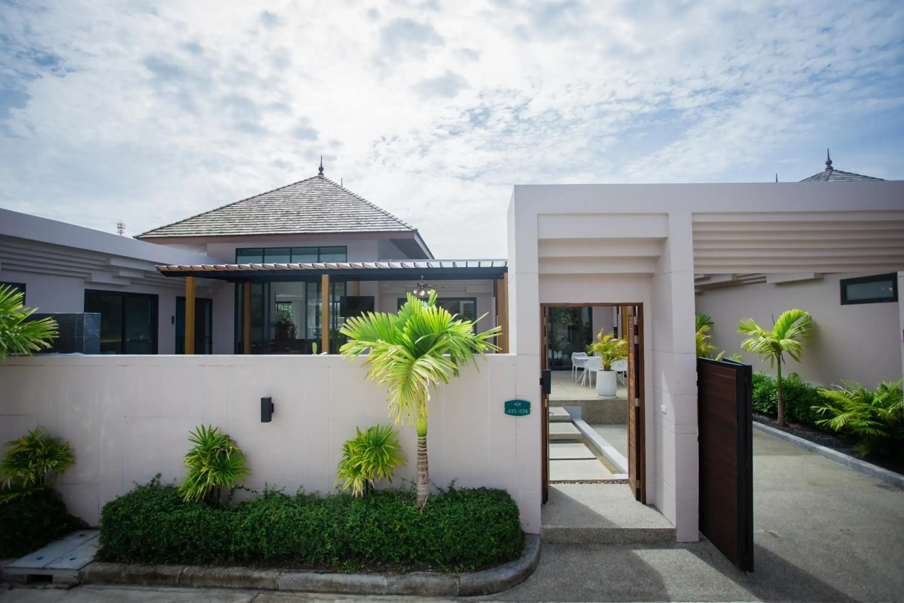Property building in Gold Chariot Pool Villa, Phuket - SHA Plus Certified Property building in Gold Chariot Pool Villa, Phuket - SHA Plus Certified