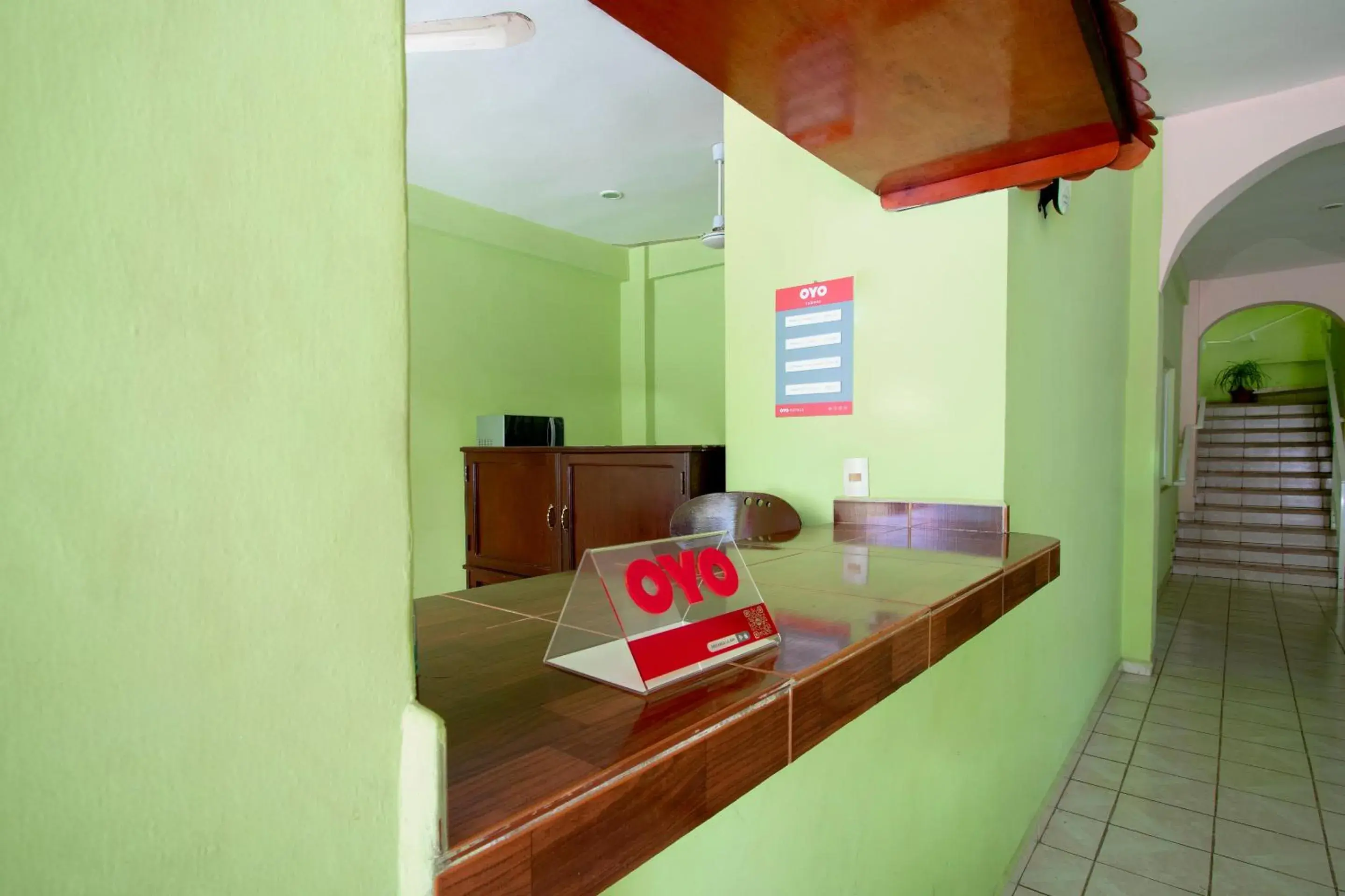 Lobby or reception in OYO Hotel Estacion,José Cardel,Parque Central Revolución Lobby or reception in OYO Hotel Estacion,José Cardel,Parque Central Revolución