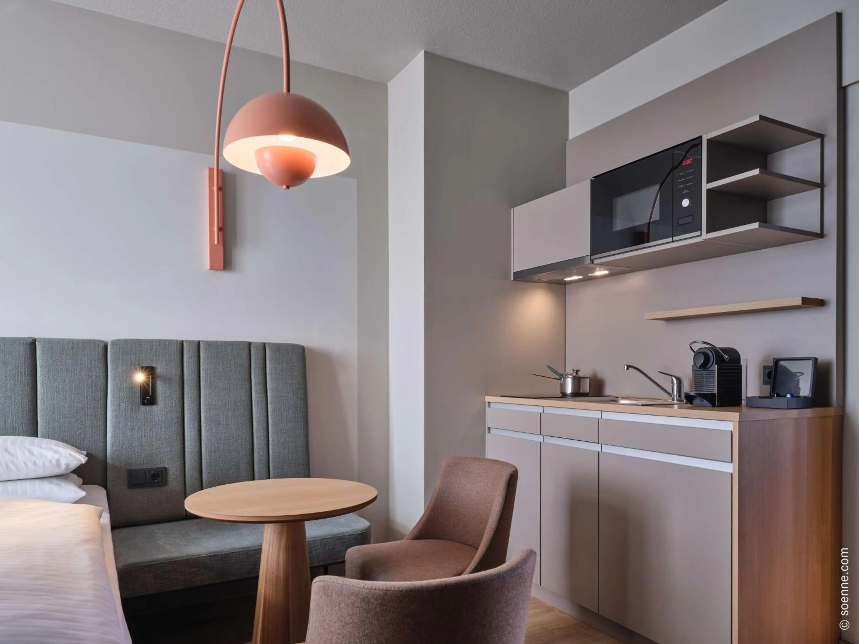 Kitchen or kitchenette, Bed in Dorint Hotel Bonn