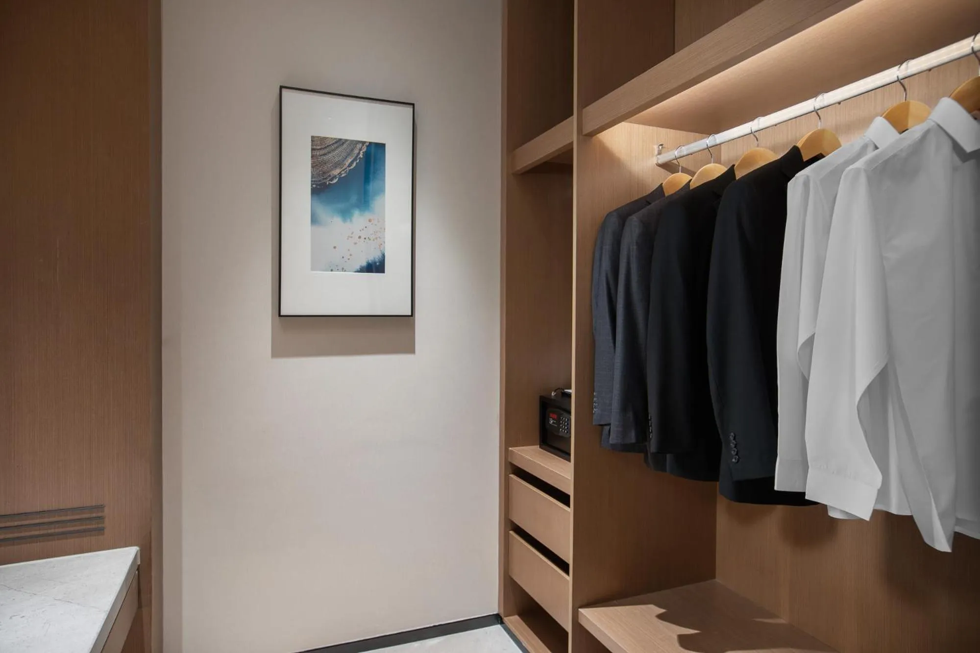 wardrobe in Foreign Trade Centre C&D Hotel,Fuzhou