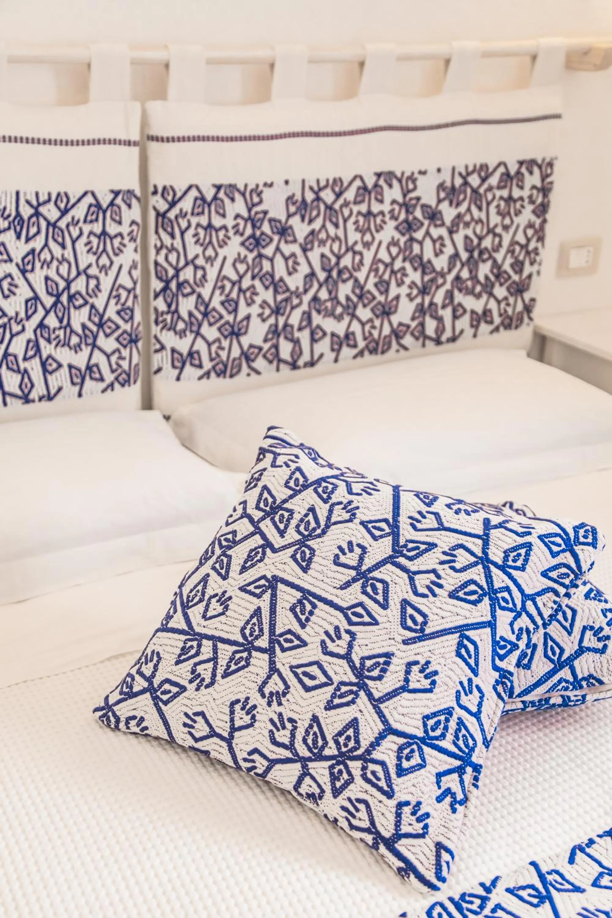 Decorative detail, Bed in Controvento