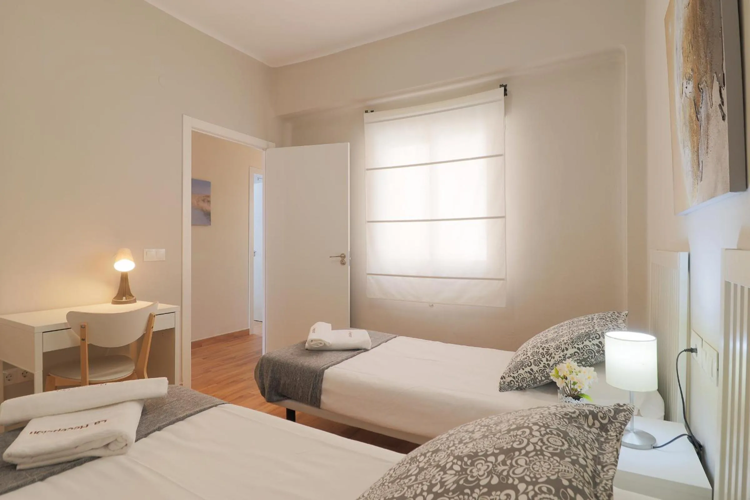 Seating area, Bed in C102 - Huge and Stylish 5 Bedroom by the Center