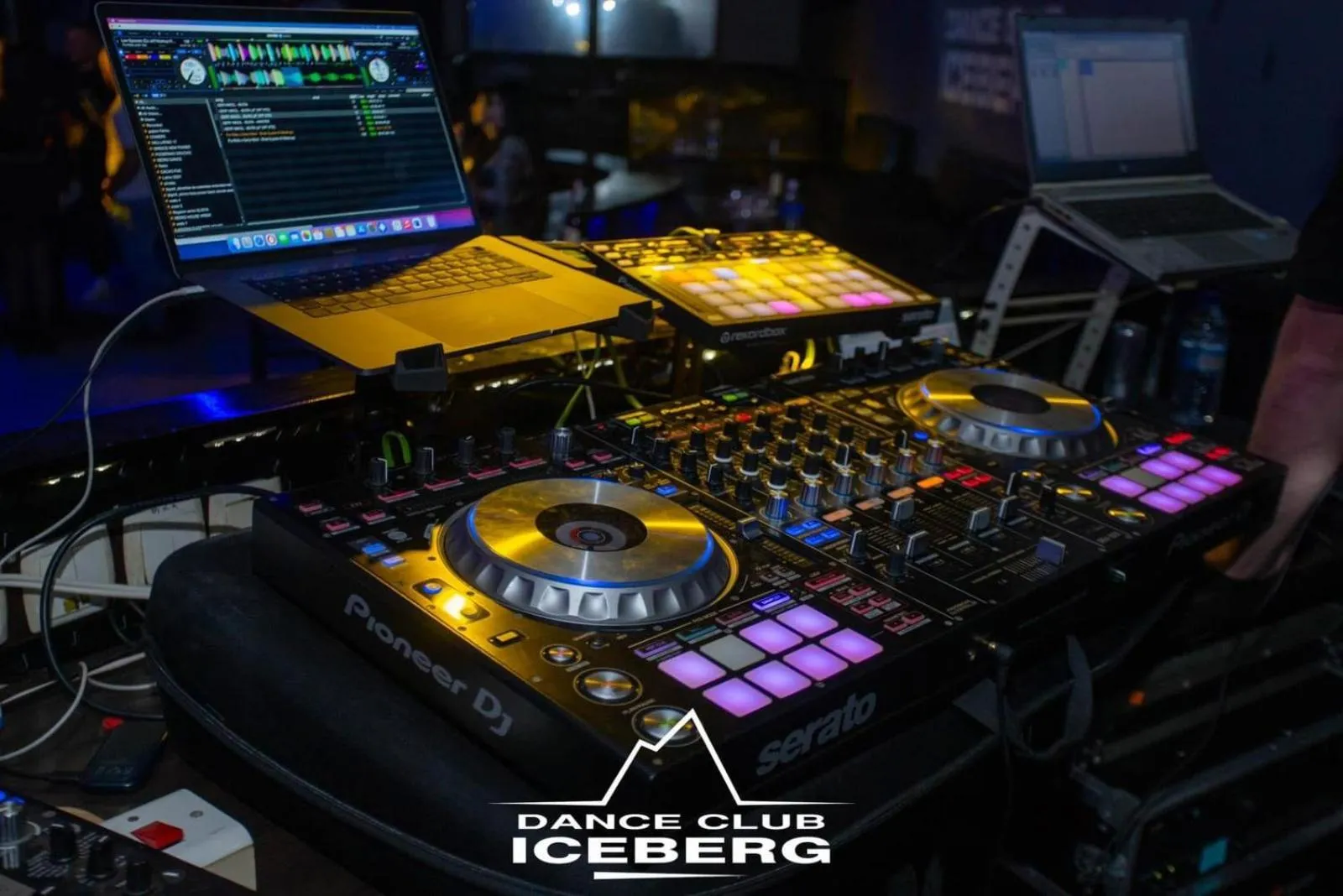 Evening entertainment in Hotel Iceberg Borovets