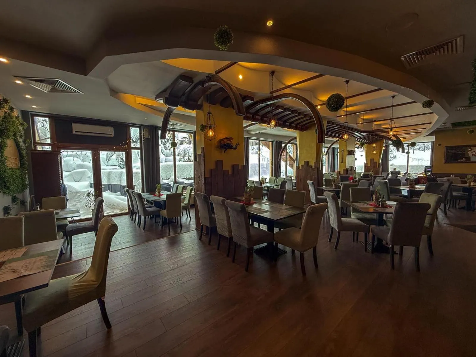 Restaurant/places to eat in Hotel Iceberg Borovets