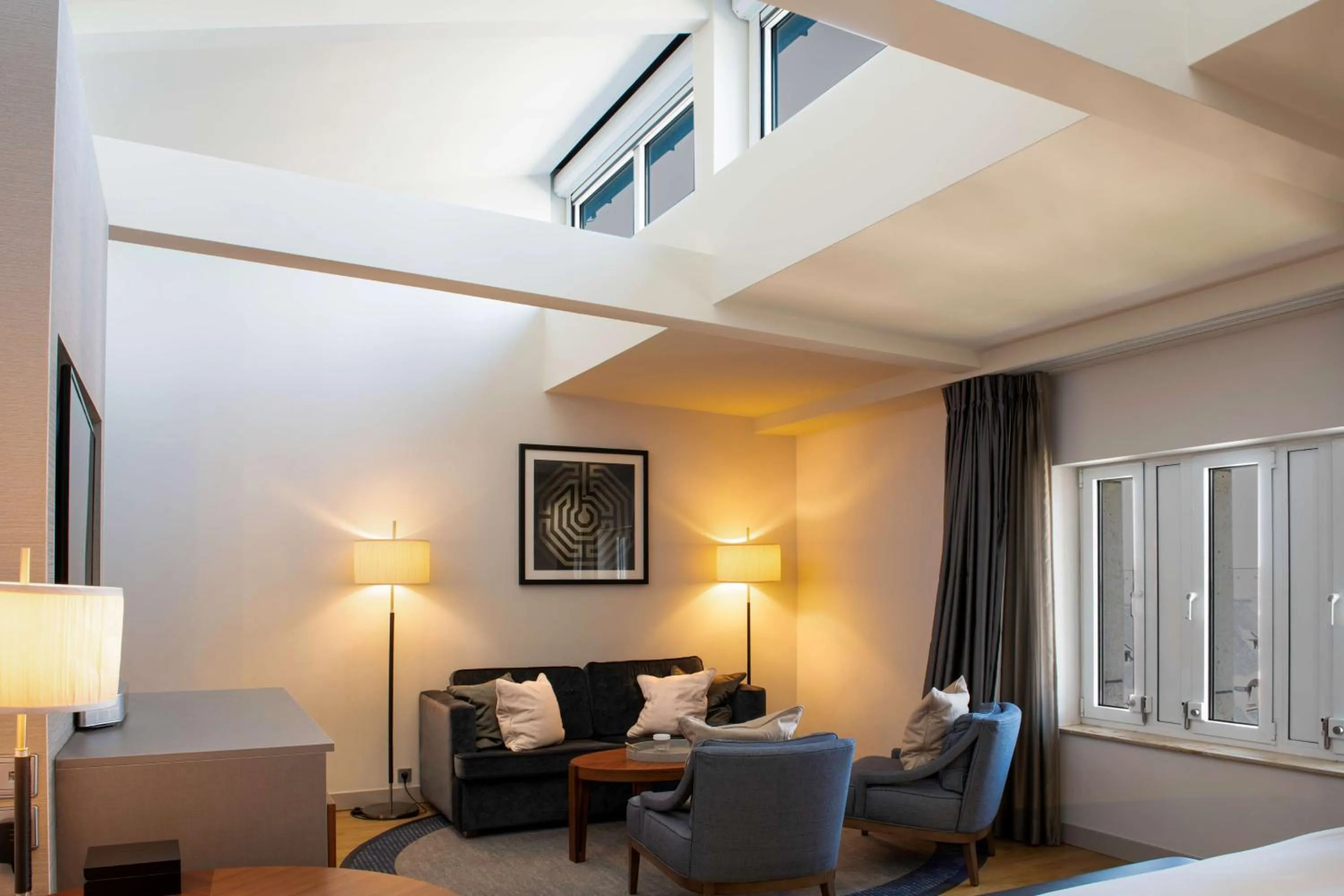 View (from property/room), Bed in Hilton Cologne