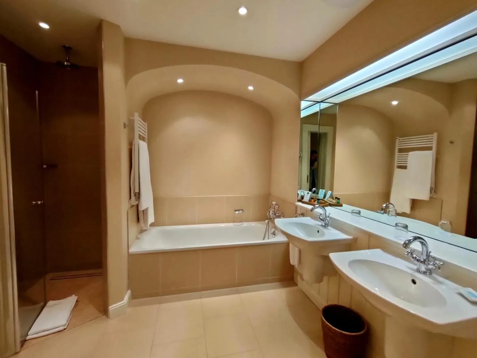 Bathroom in Schloss Lüdersburg Golf & Spa