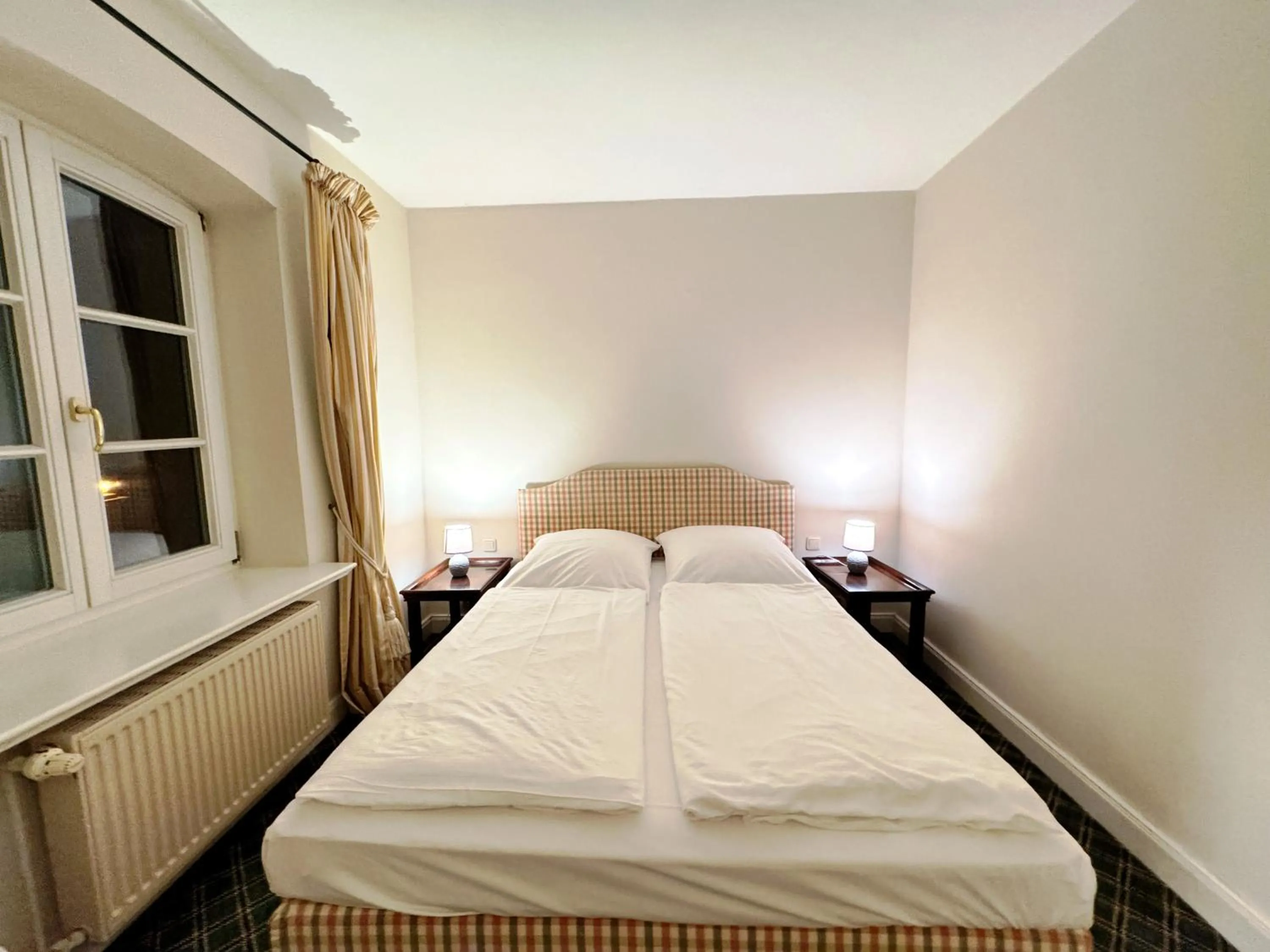 Bedroom, Bed in Schloss Lüdersburg Golf & Spa