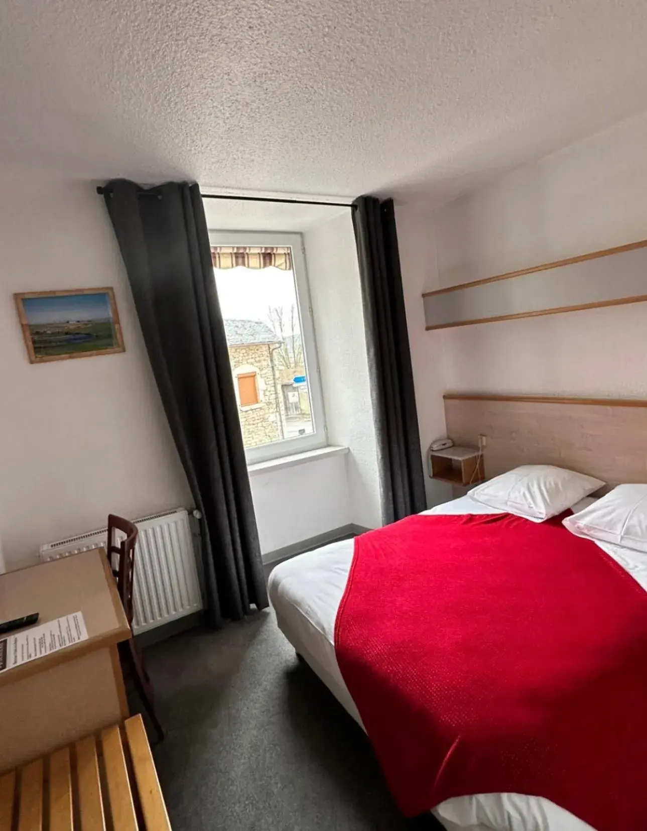 Double Room in Hôtel-Restaurant La Bergerie Double Room in Hôtel-Restaurant La Bergerie