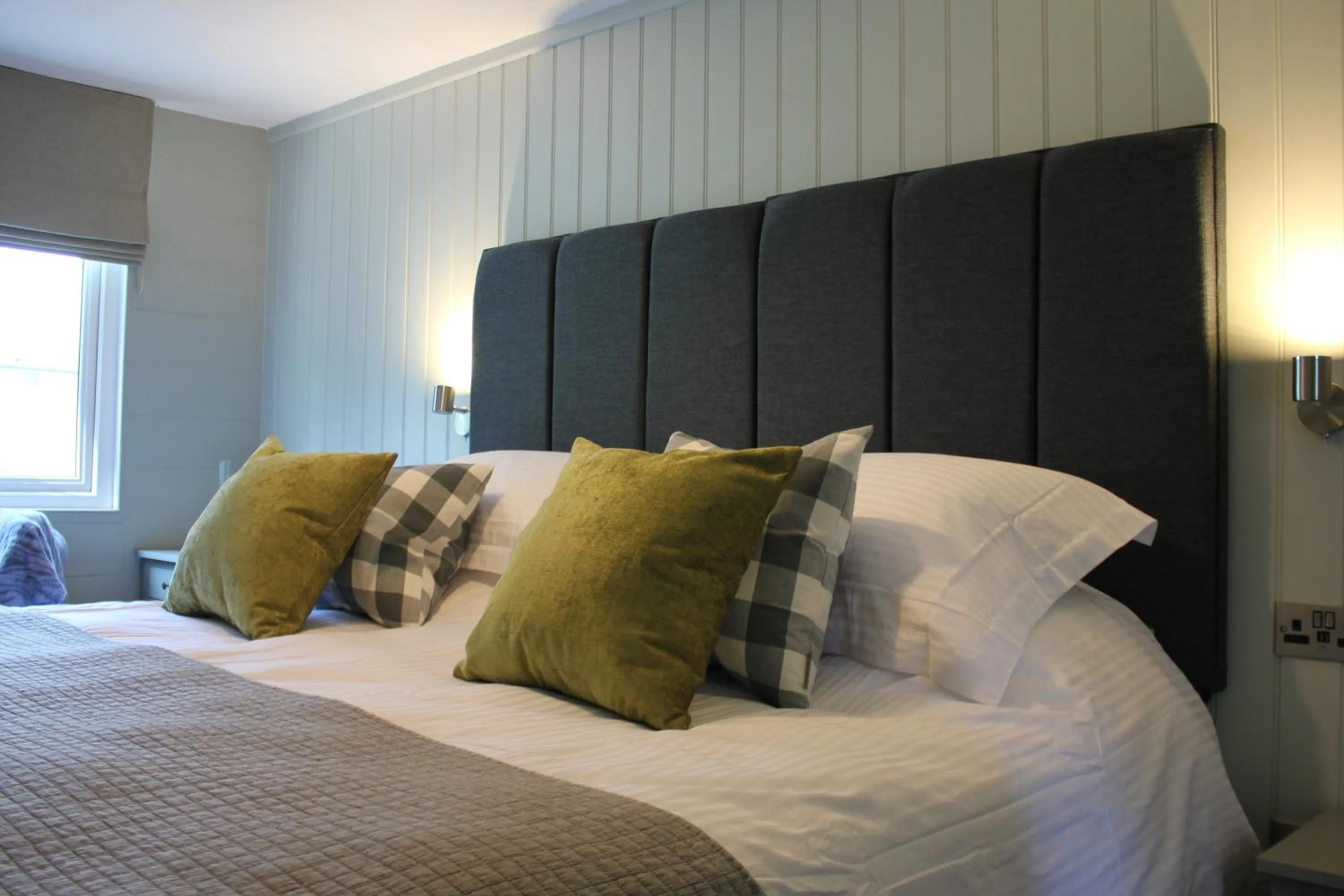 Bedroom, Bed in The Five Pilchards Inn