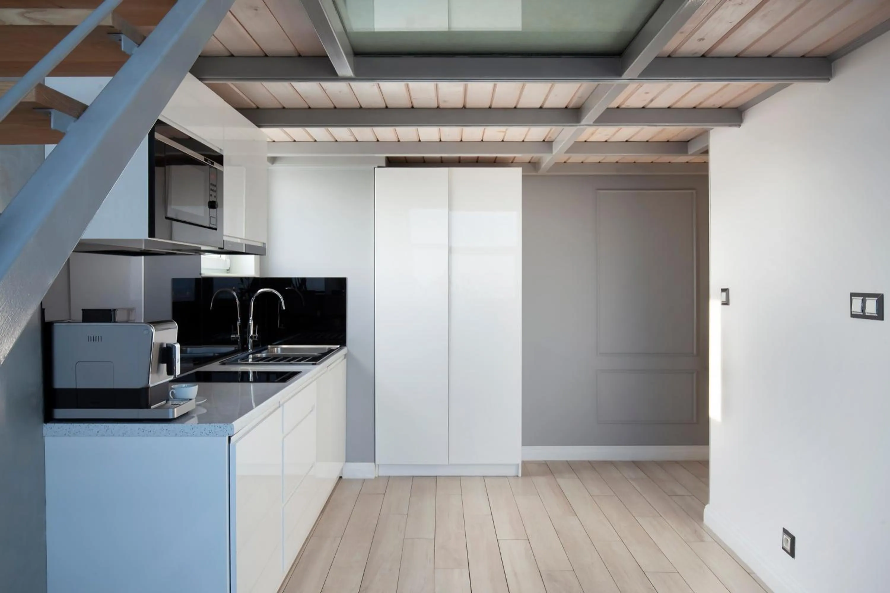 Kitchen or kitchenette in Panorama- the View of Gdańsk by Elite Apartments